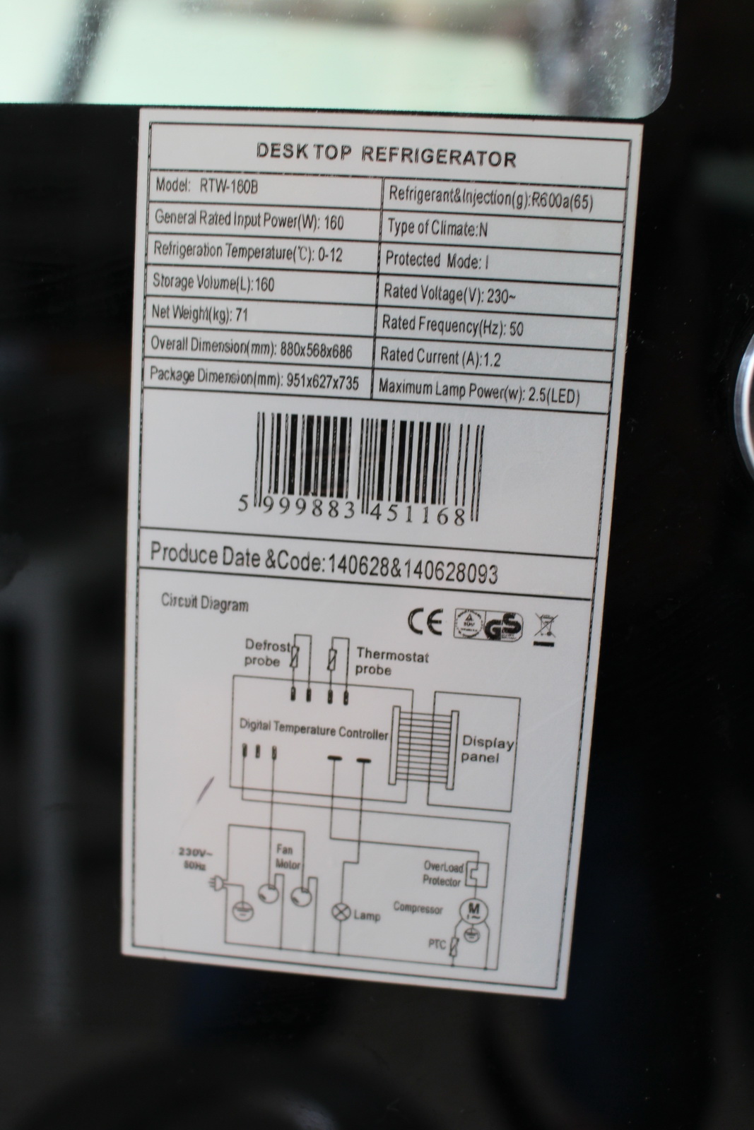 Munkapult és hűtő 7