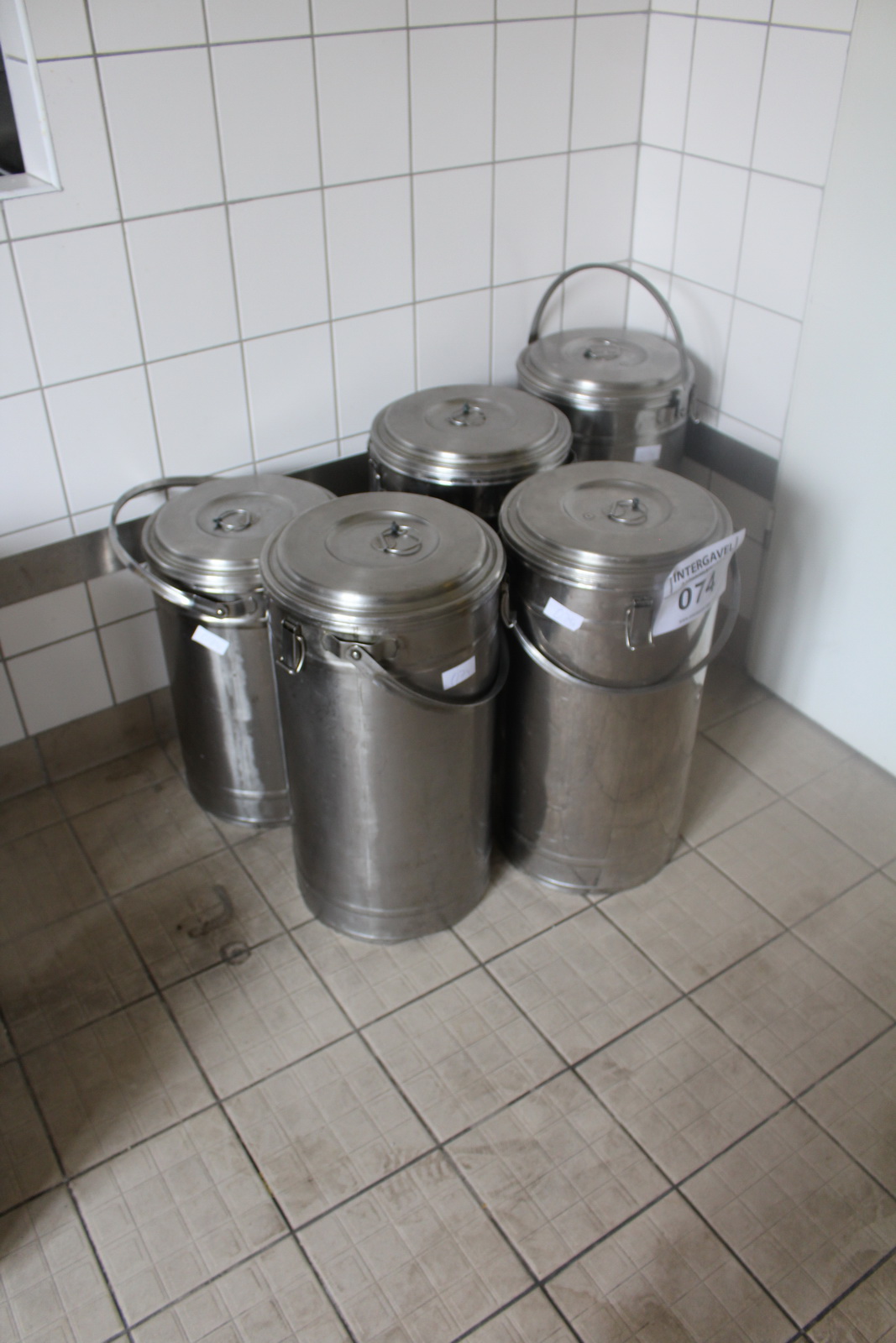 Szigetelt tartály (szállítóedény) 3