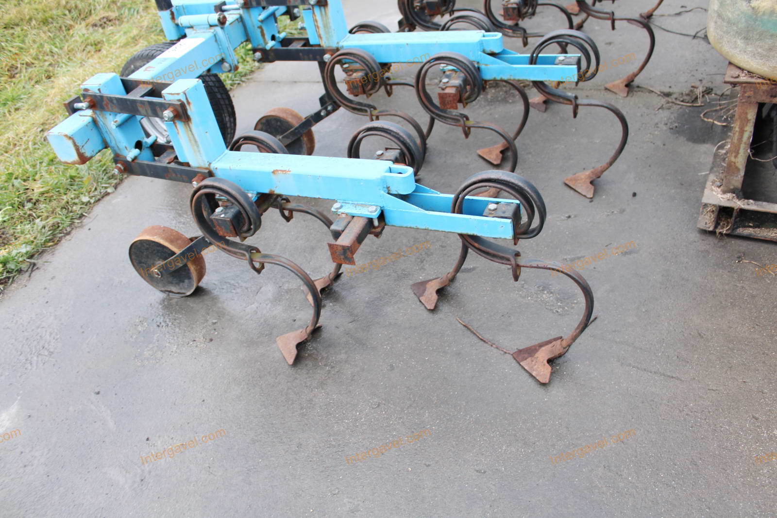 Sorközművelő kultivátor 6