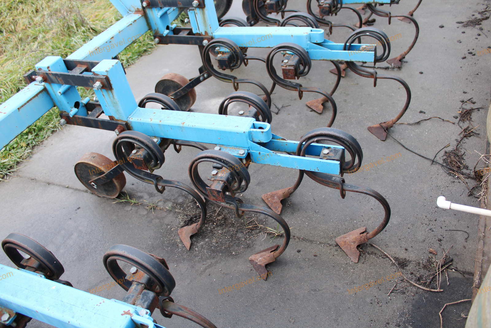 Sorközművelő kultivátor 8