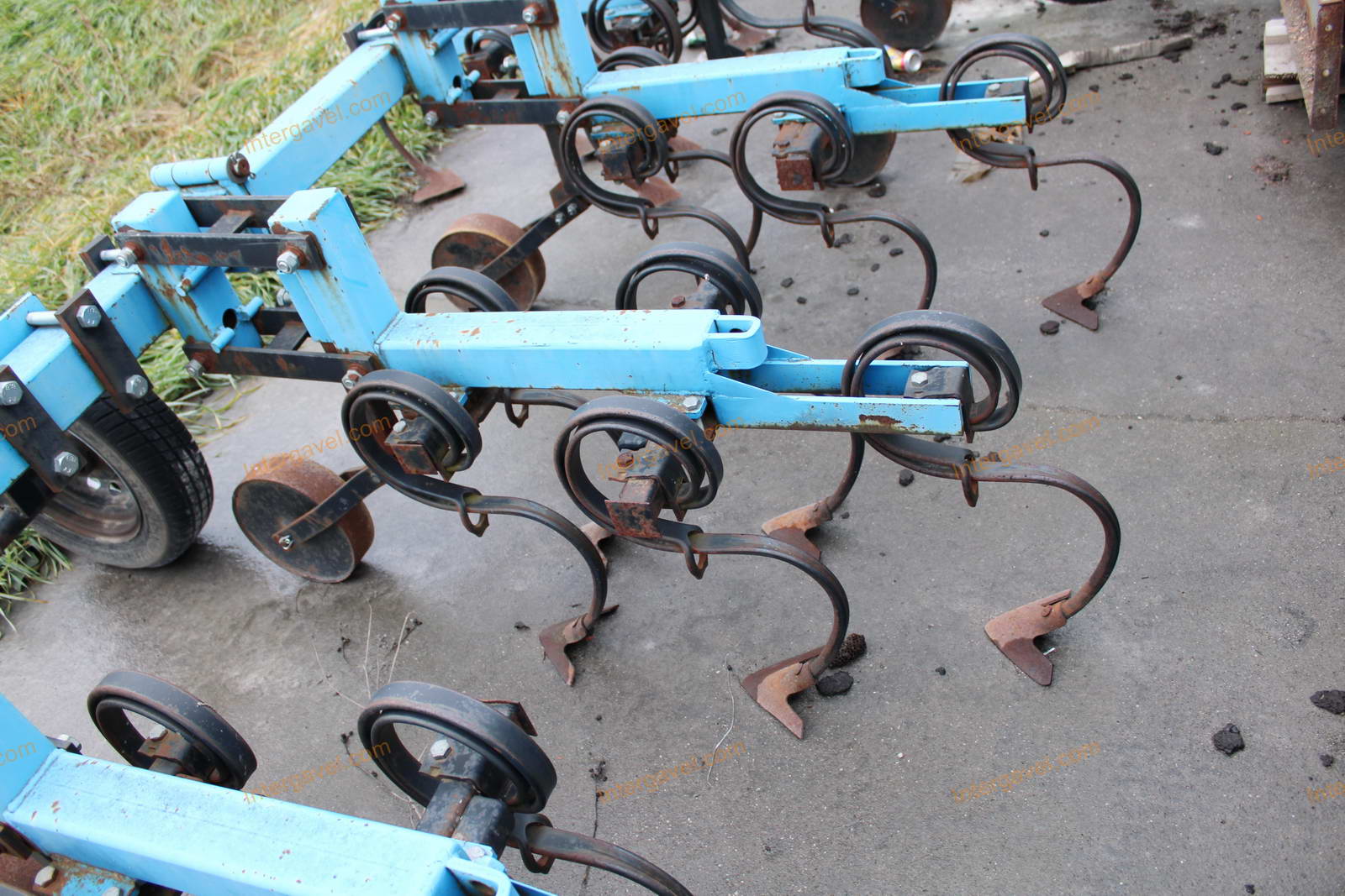 Sorközművelő kultivátor 11