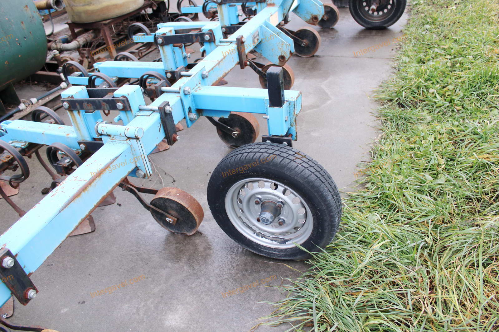 Sorközművelő kultivátor 14