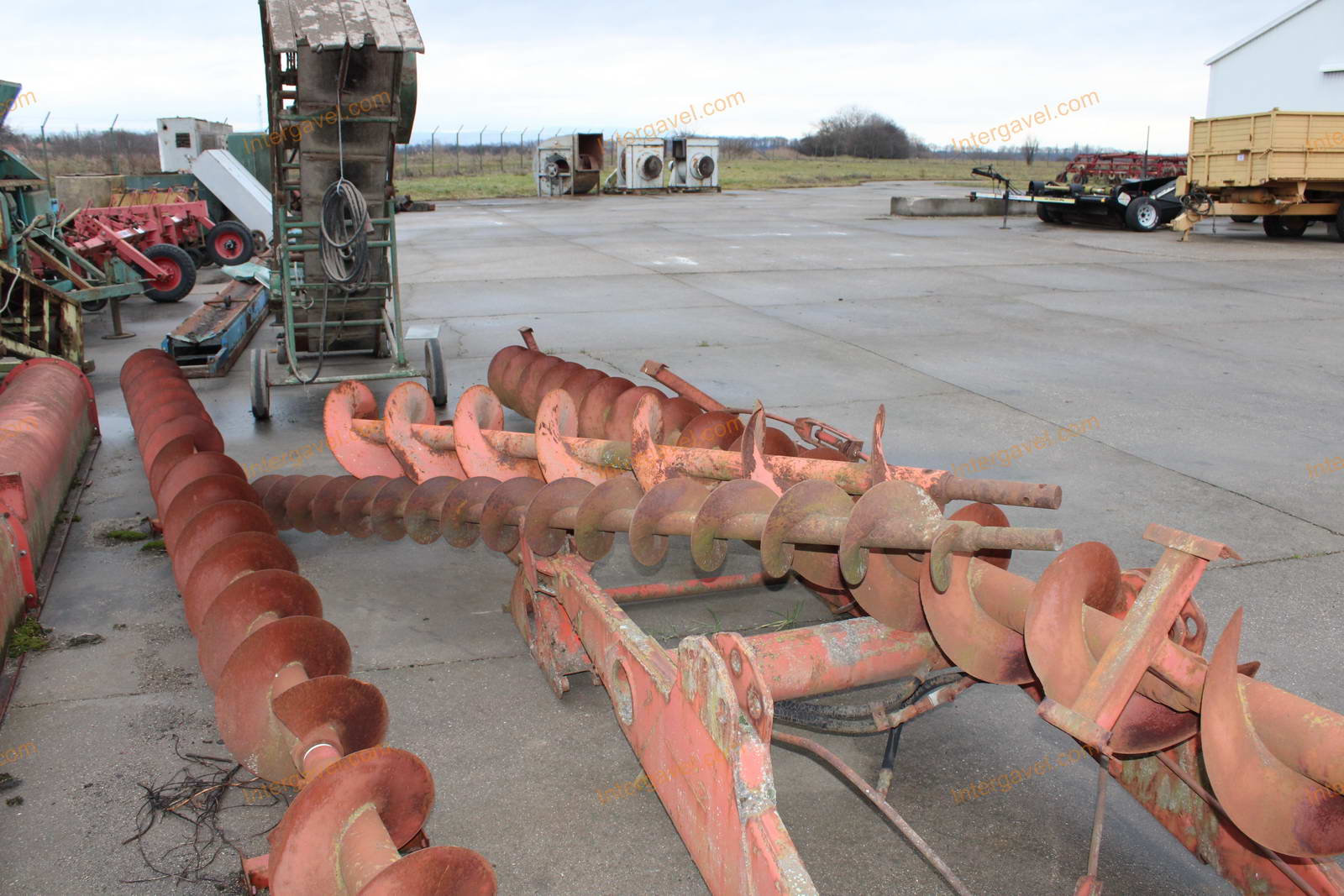 Vegyes alkatrészek 8