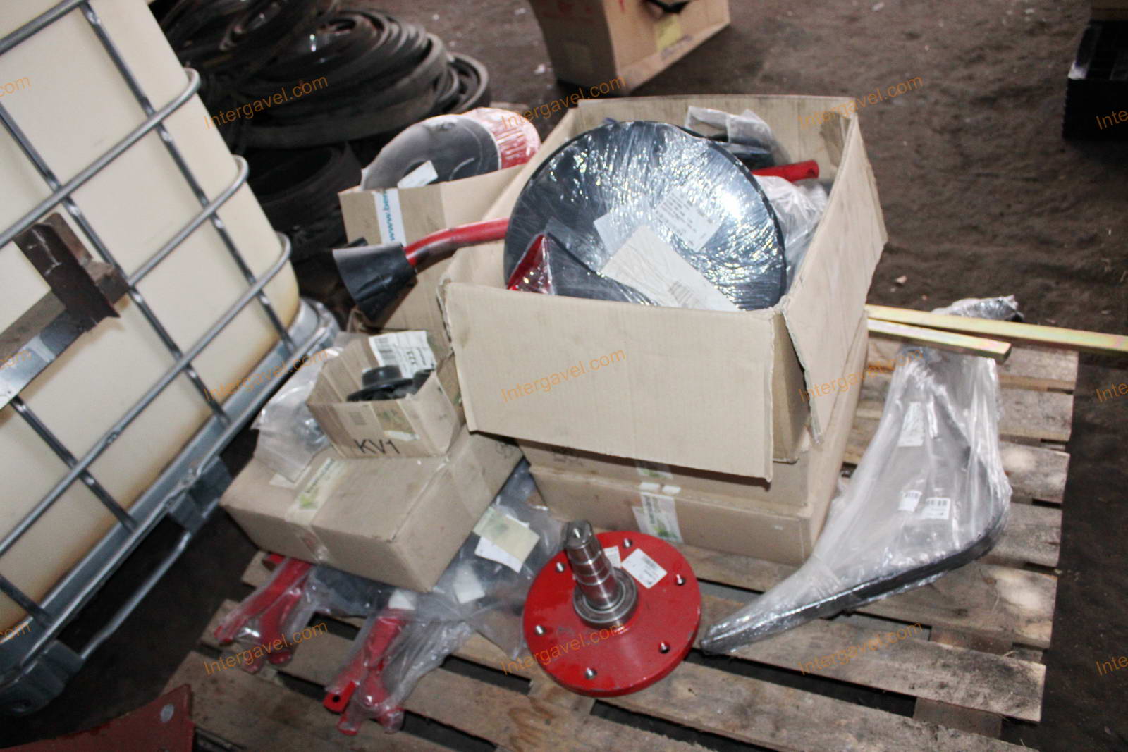 Vegyes alkatrészek 4