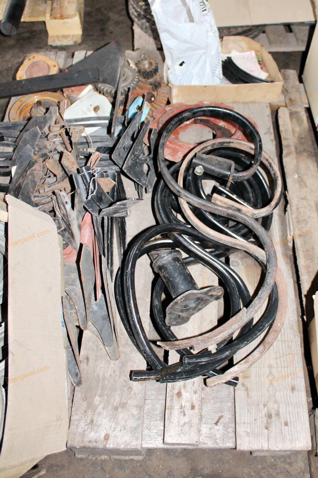 Vegyes alkatrészek 3