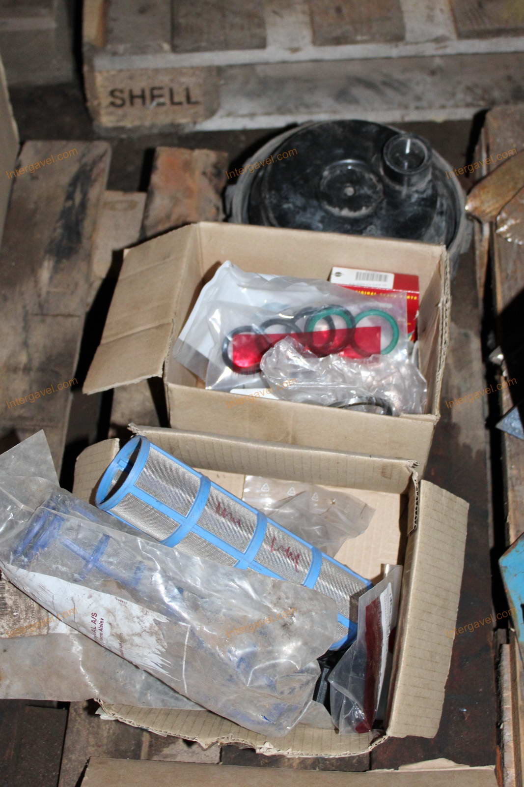 Vegyes alkatrészek 6