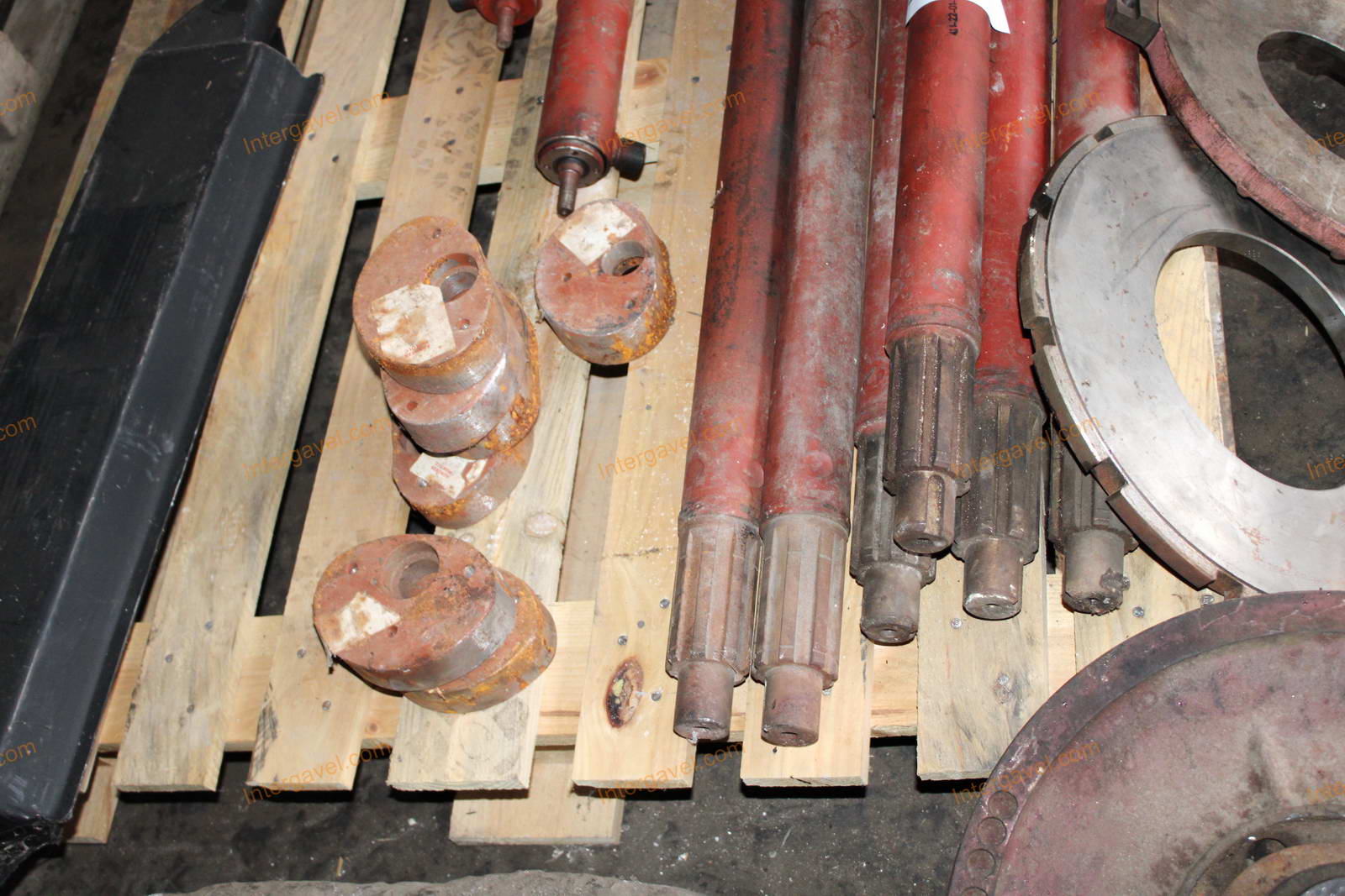 Vegyes alkatrészek 4