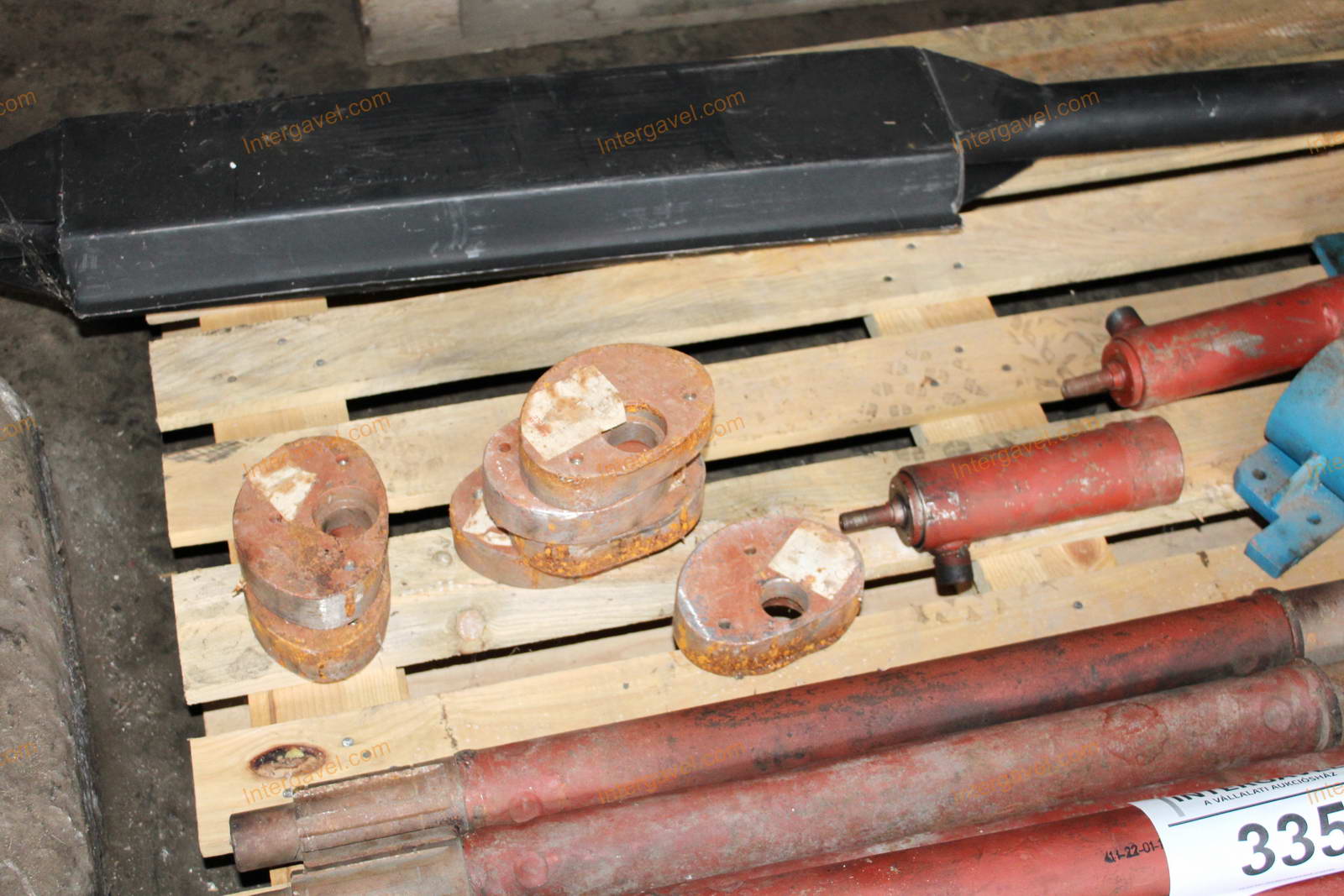 Vegyes alkatrészek 6