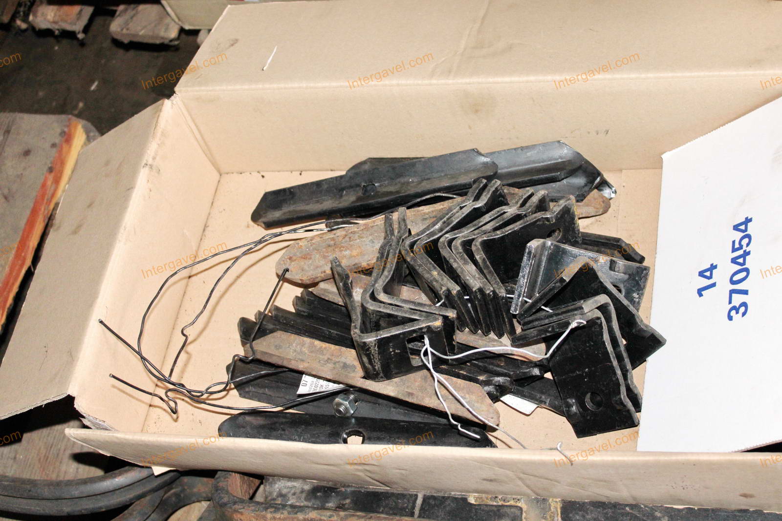 Vegyes alkatrészek 7