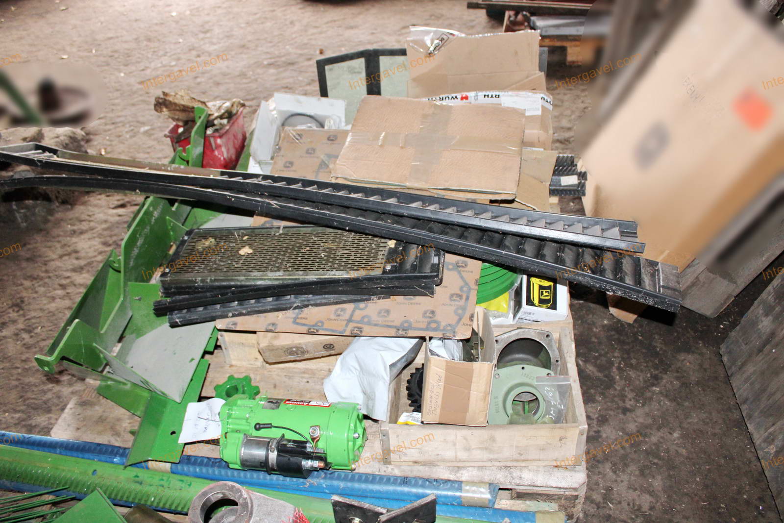 Vegyes alkatrészek 10