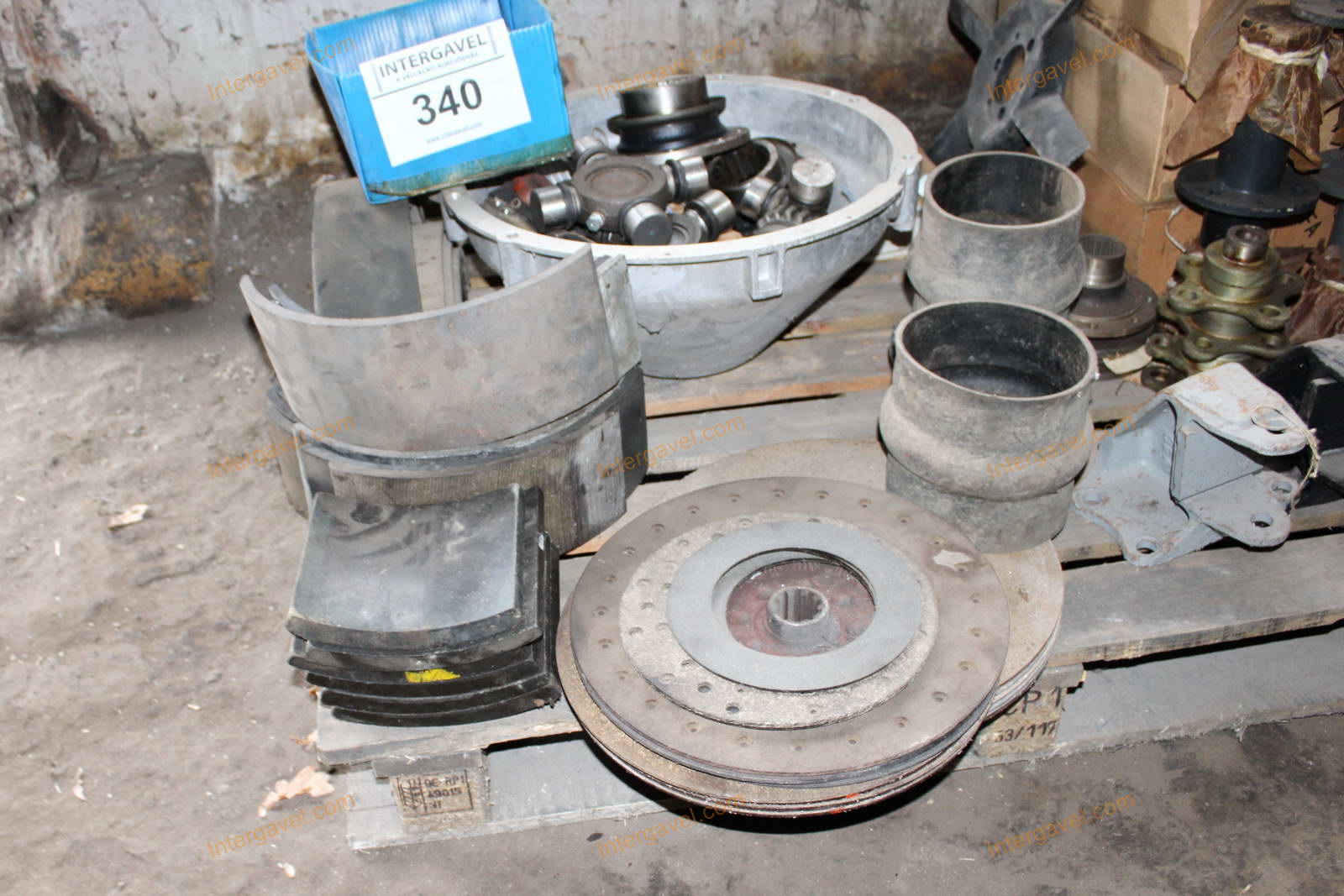 Vegyes alkatrészek 4