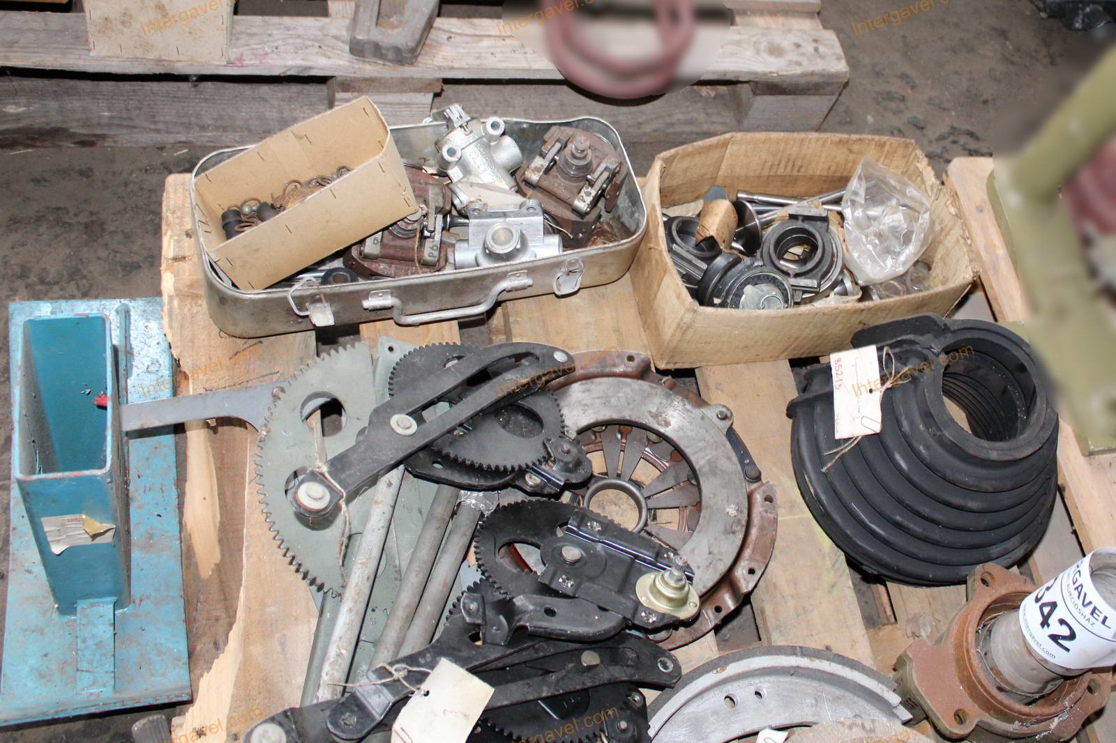 Vegyes alkatrészek 2