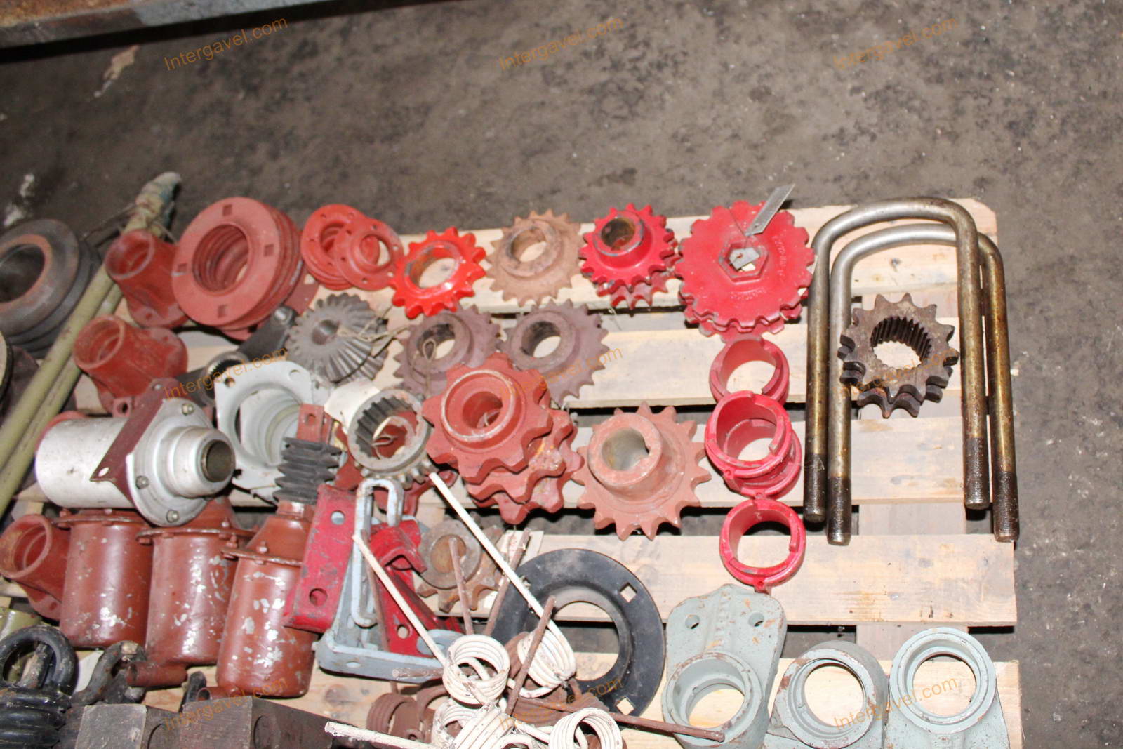 Vegyes alkatrészek 4