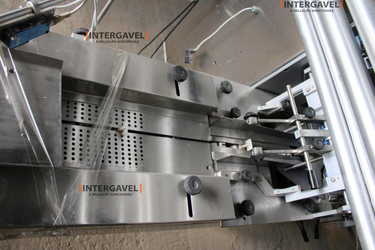 Ilapak síkfóliás horizontális csomagológép 8