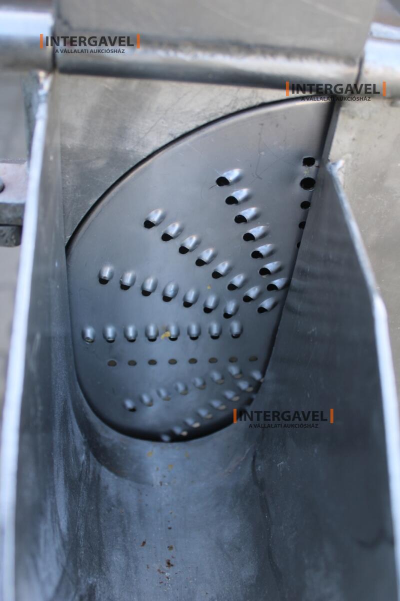 Gasztrometál alapgép sajtreszelő adapterrel 8