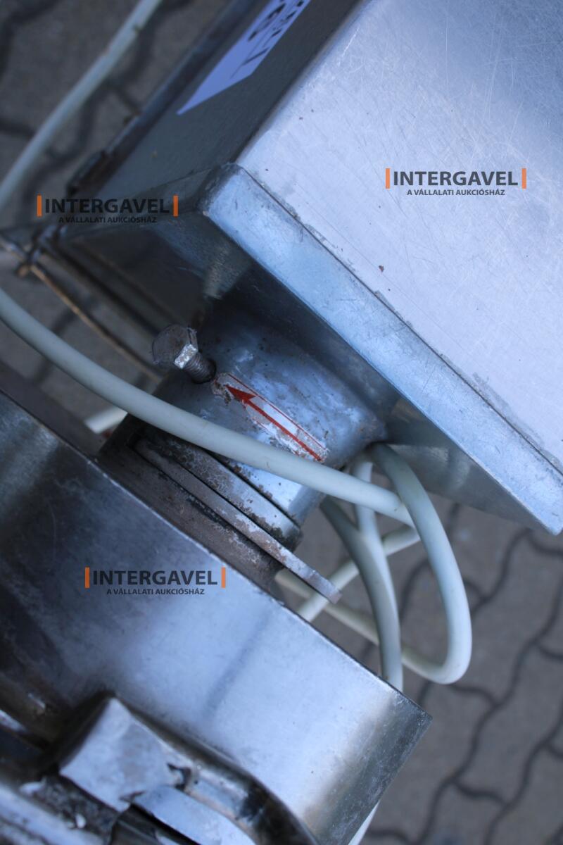 Gasztrometál alapgép sajtreszelő adapterrel 9