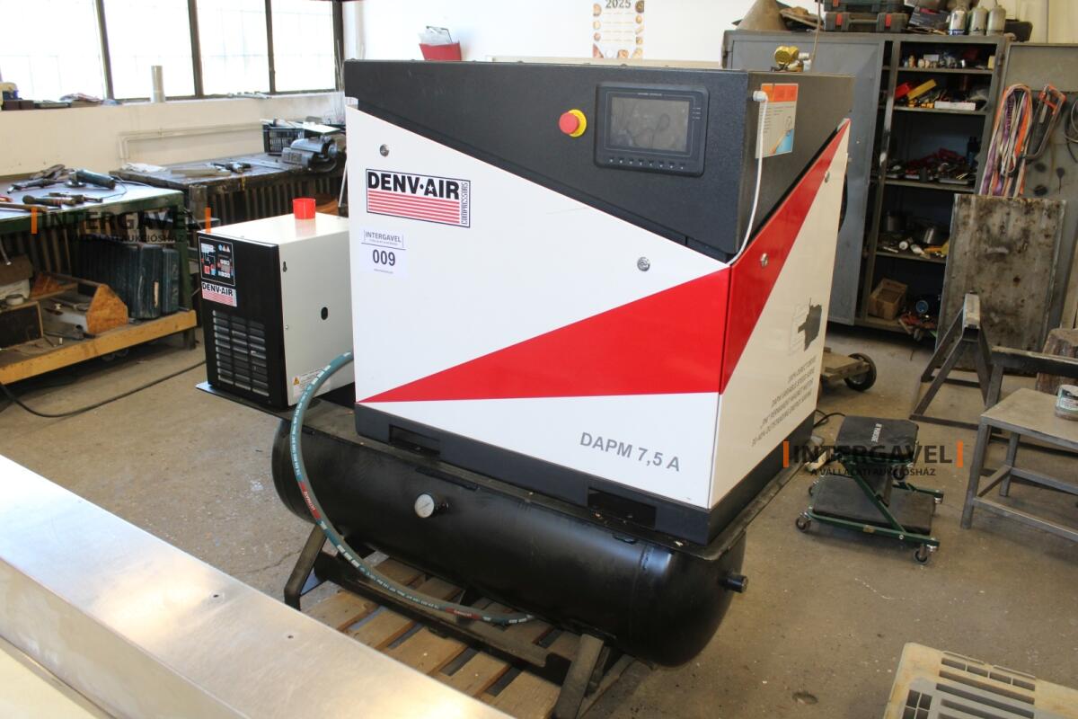 Csavarkompresszor levegő tartállyal légszárítóval