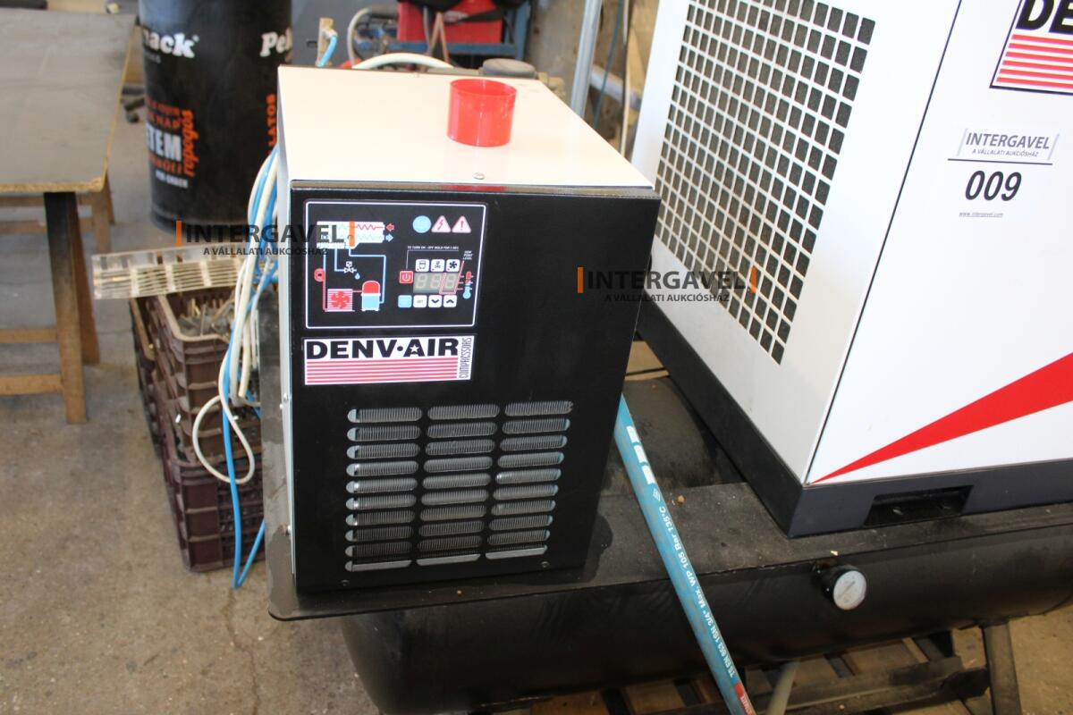 Csavarkompresszor levegő tartállyal légszárítóval 7