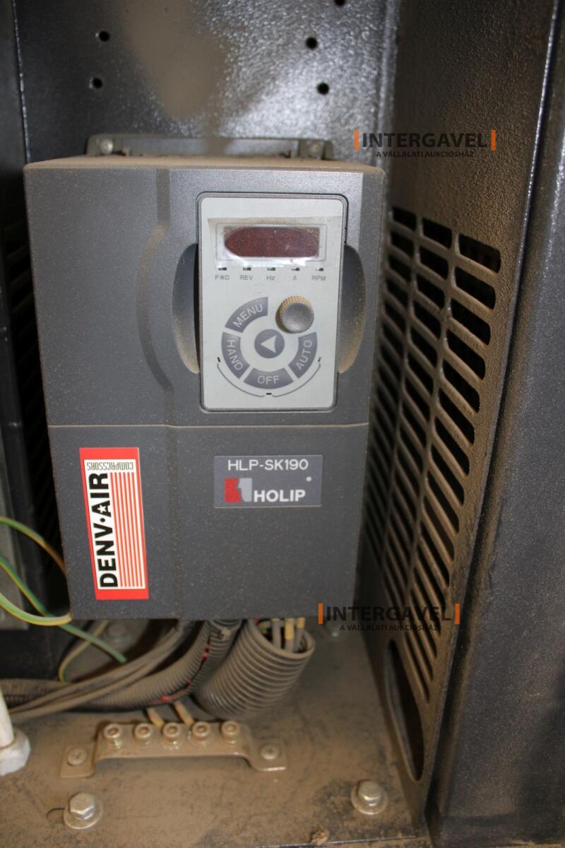 Csavarkompresszor levegő tartállyal légszárítóval 15