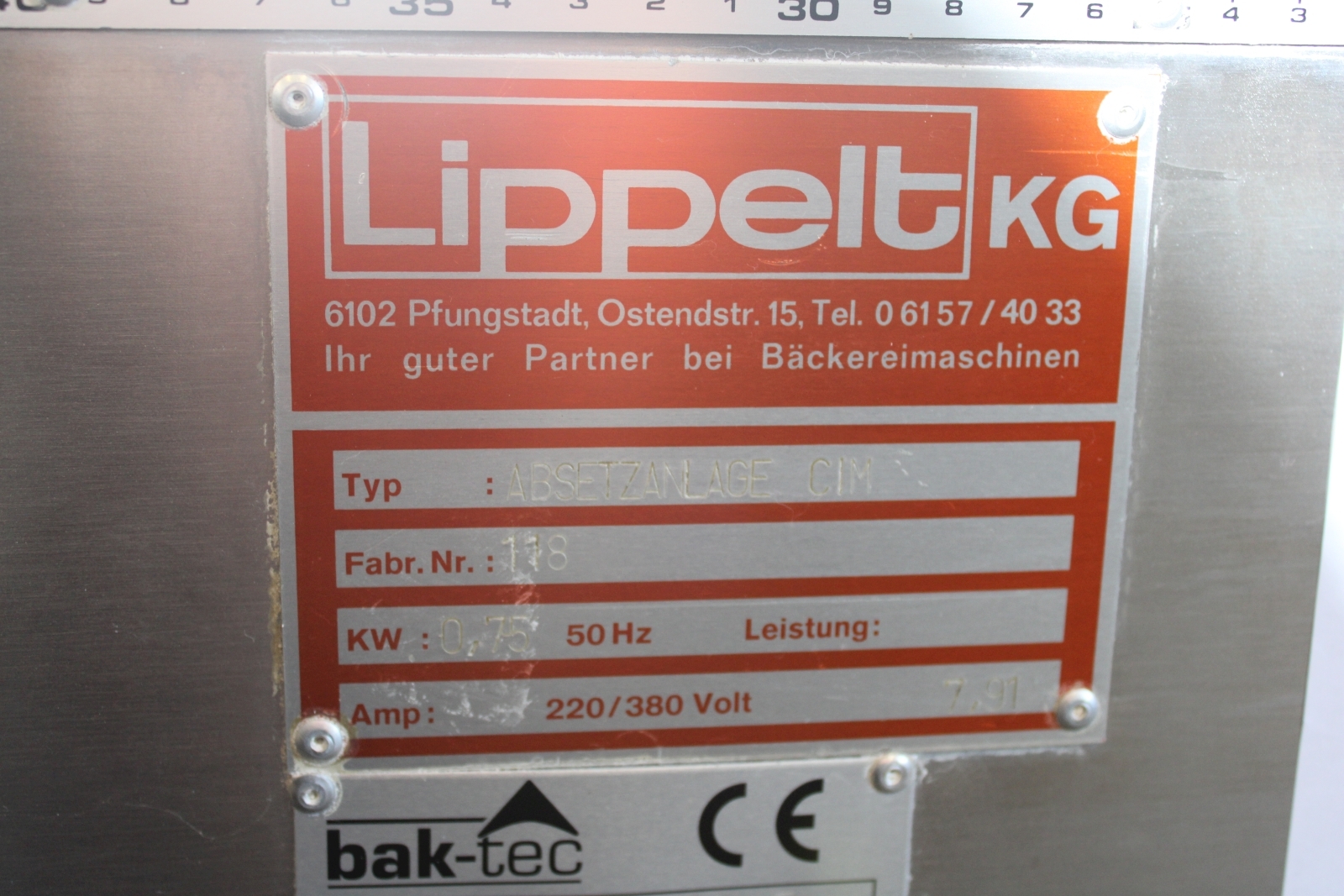 Fánk tálcázógép 5