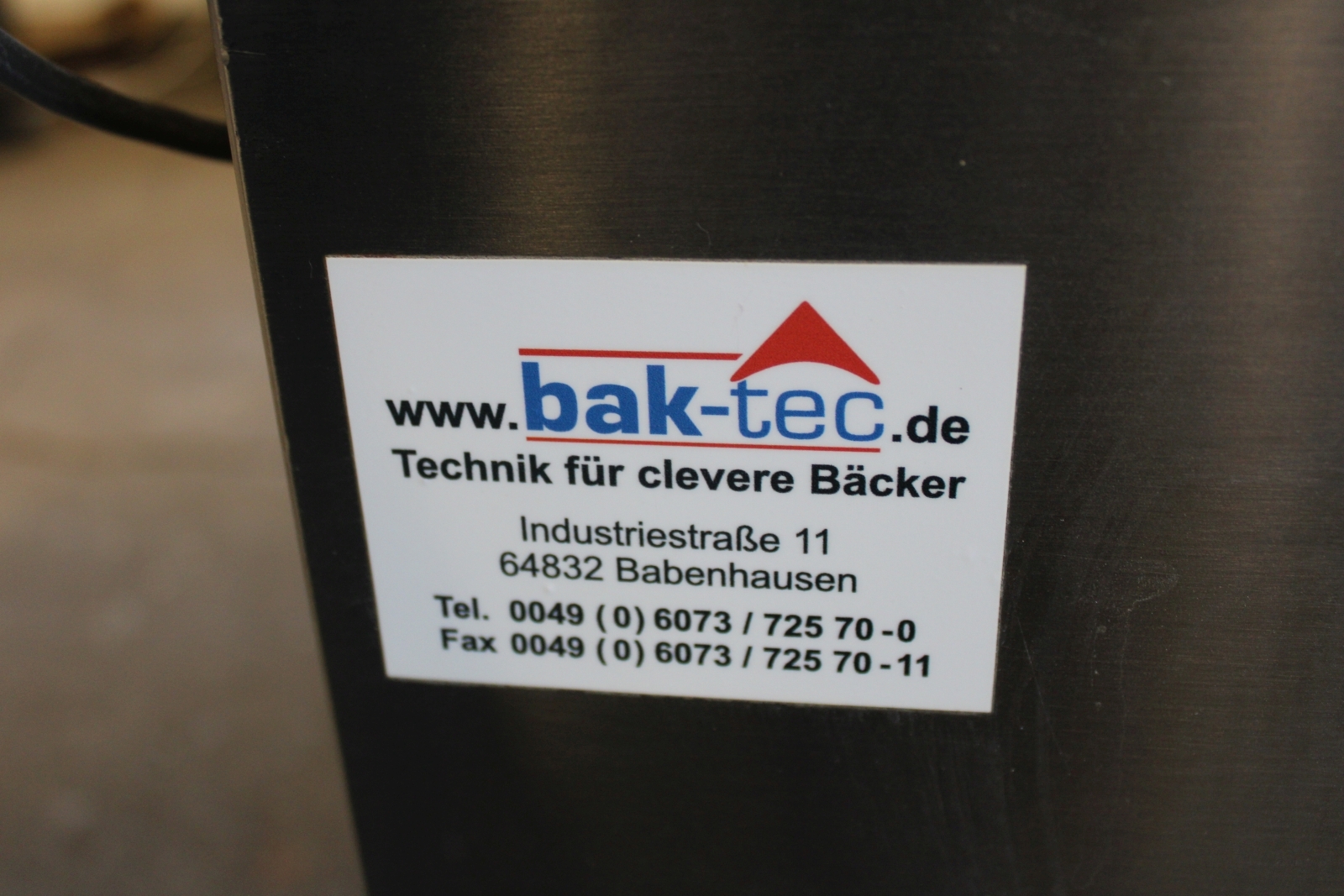 Fánk tálcázógép 9