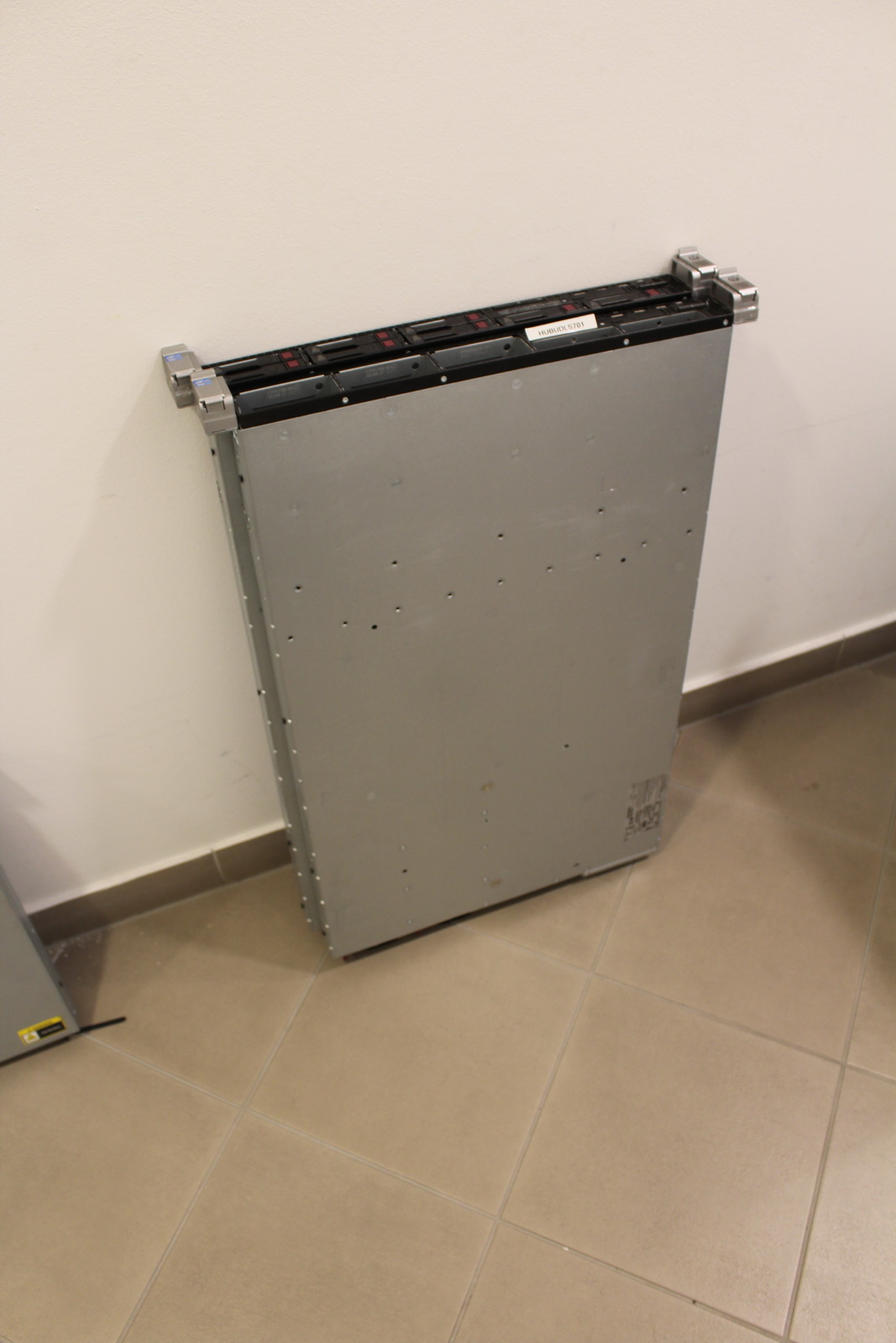Szerver (HP ProLiant DL360p Gen8)
