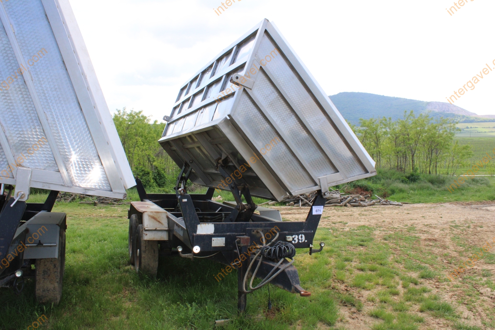 Szőlőszállító pótkocsi 2