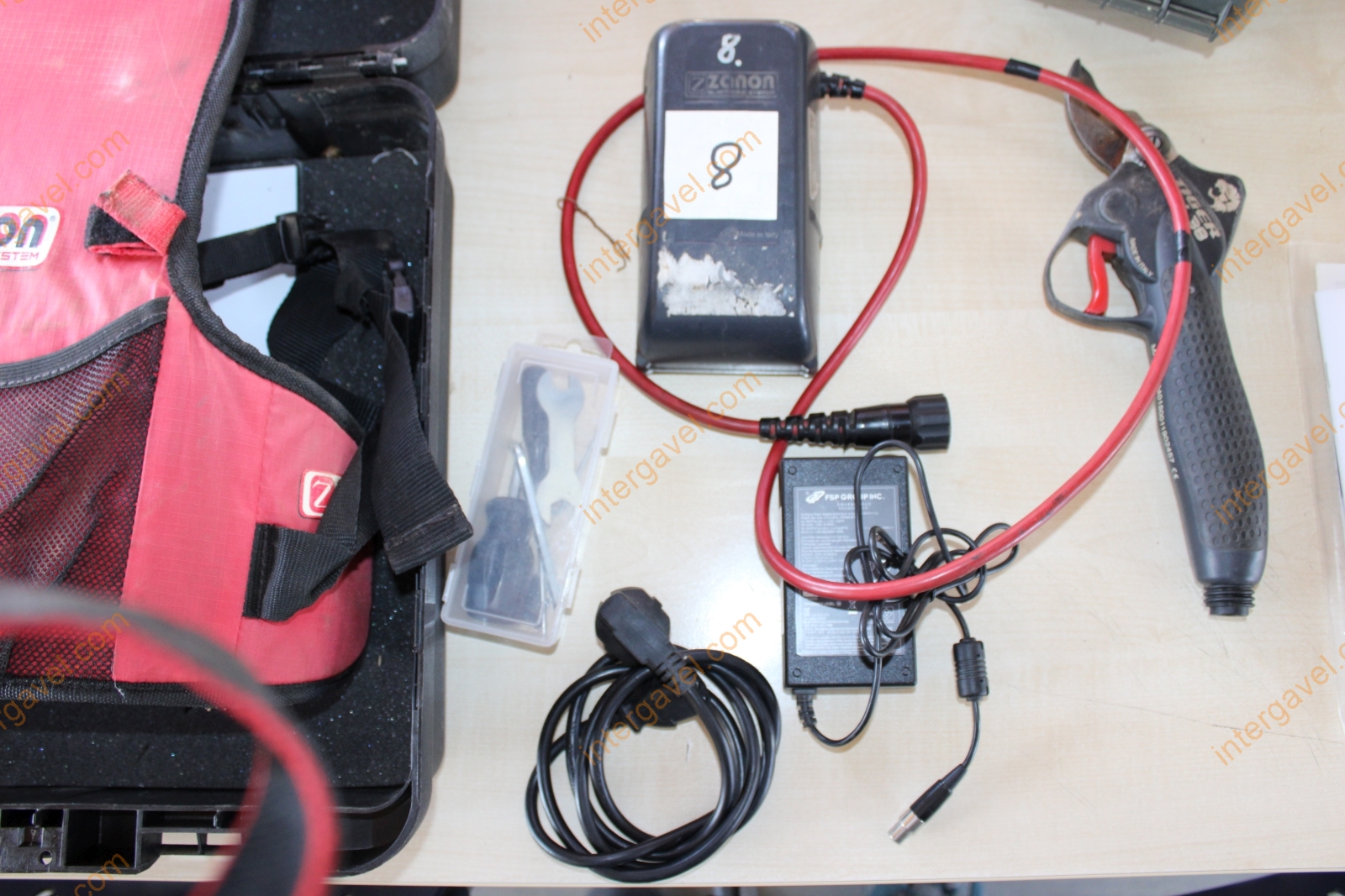 Elektromos metsző és kötöző 2