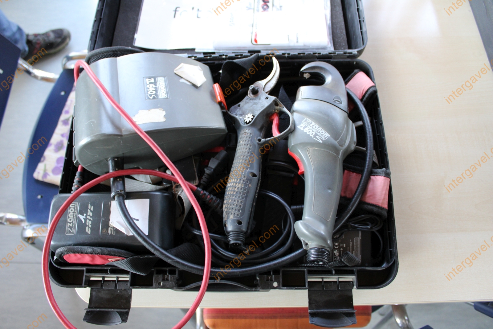 Elektromos metsző és kötöző 6