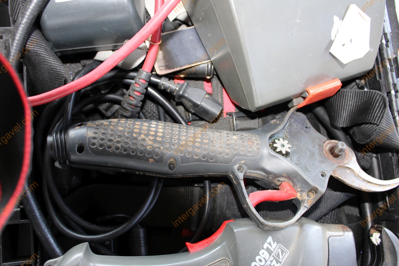 Elektromos metsző és kötöző 7