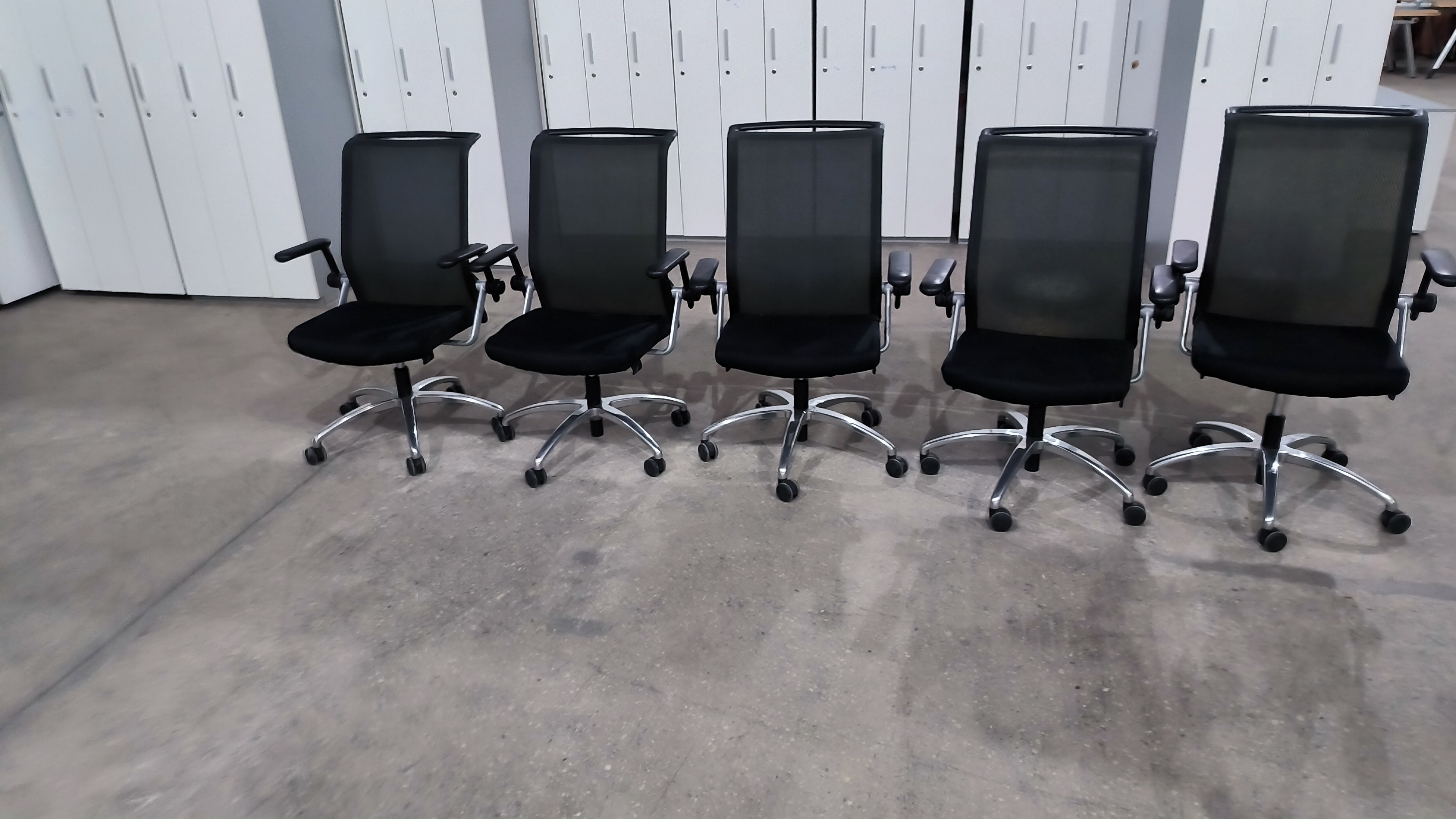 Irodai szék (fekete) 1