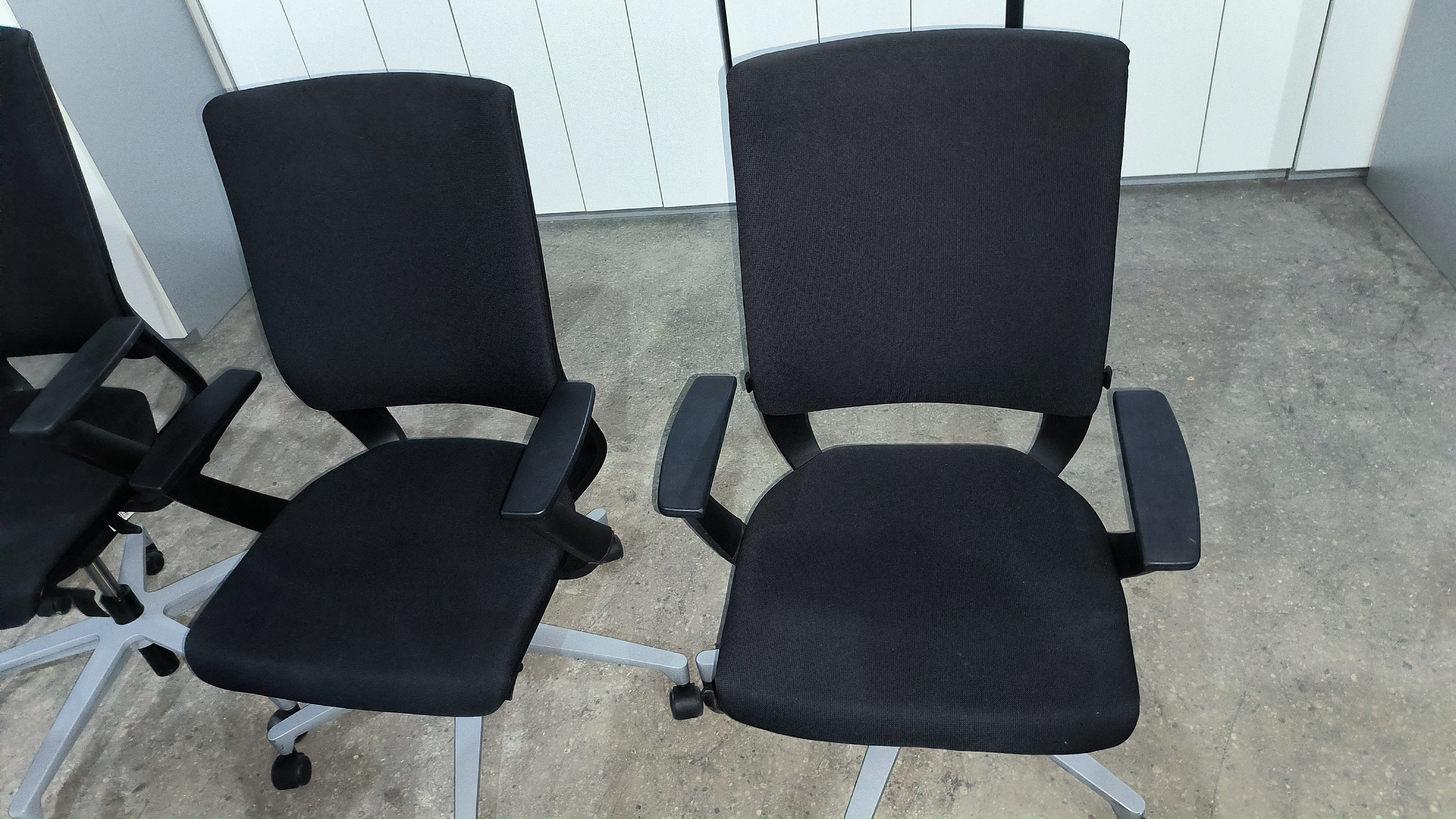 Irodai szék (fekete) 4