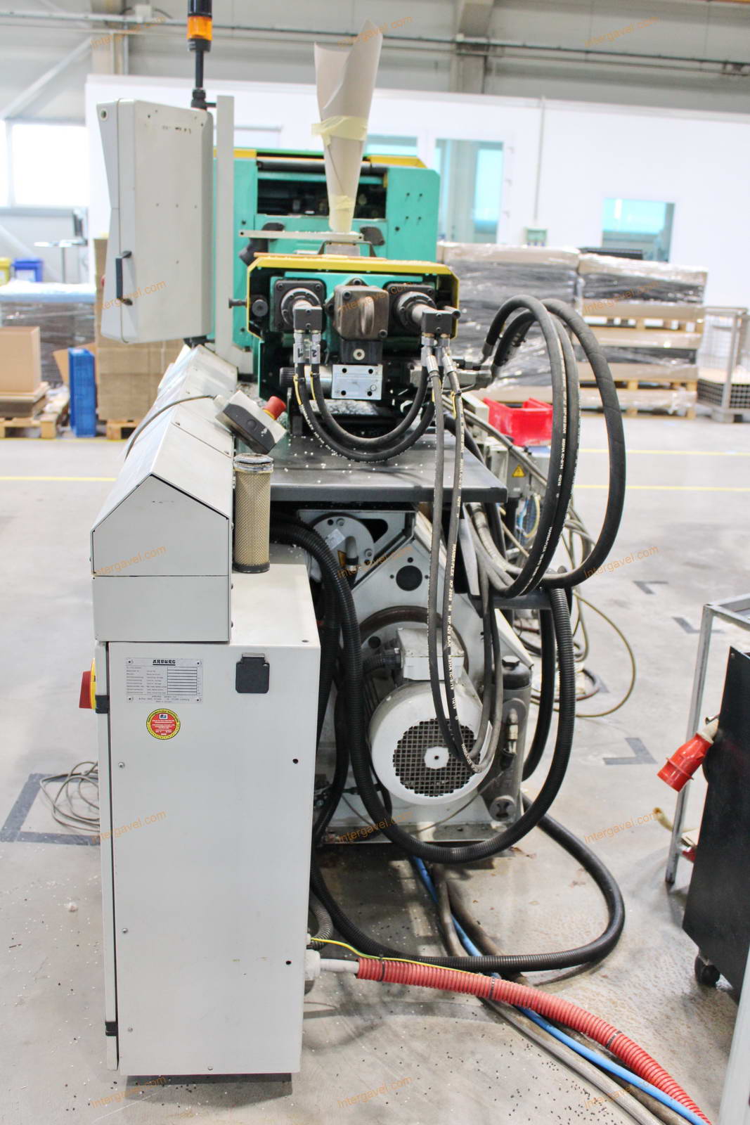 Fröccsöntő gép 12