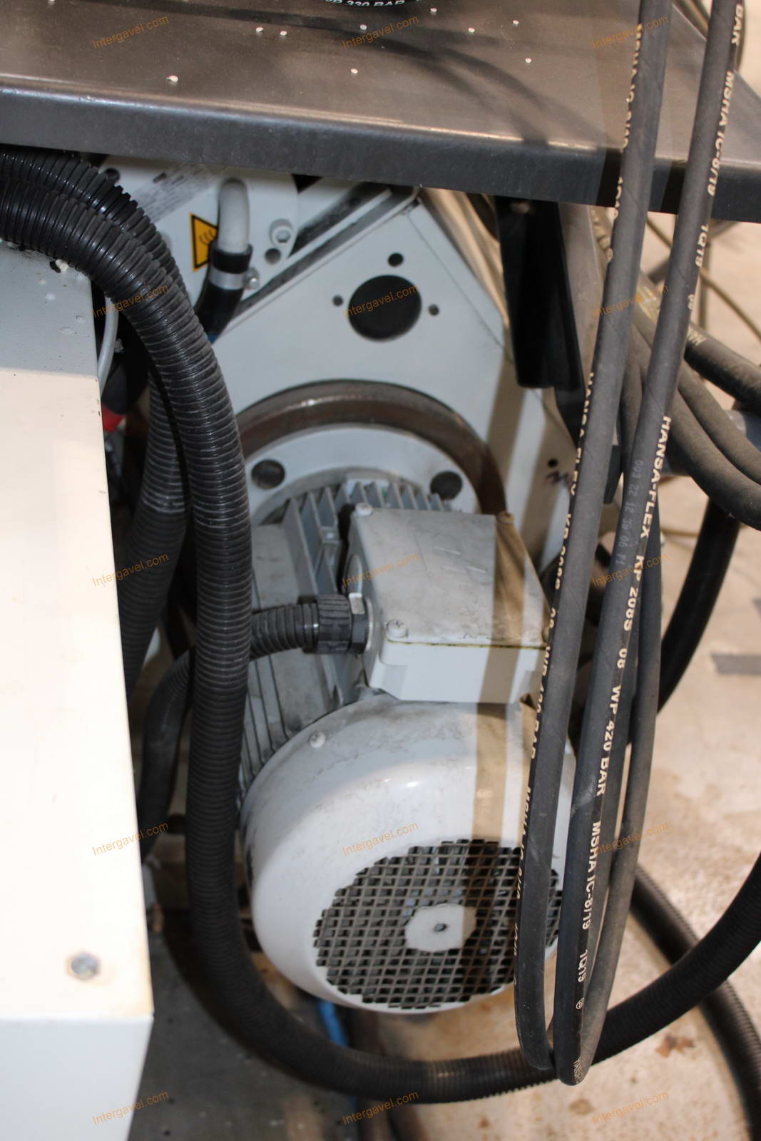 Fröccsöntő gép 13