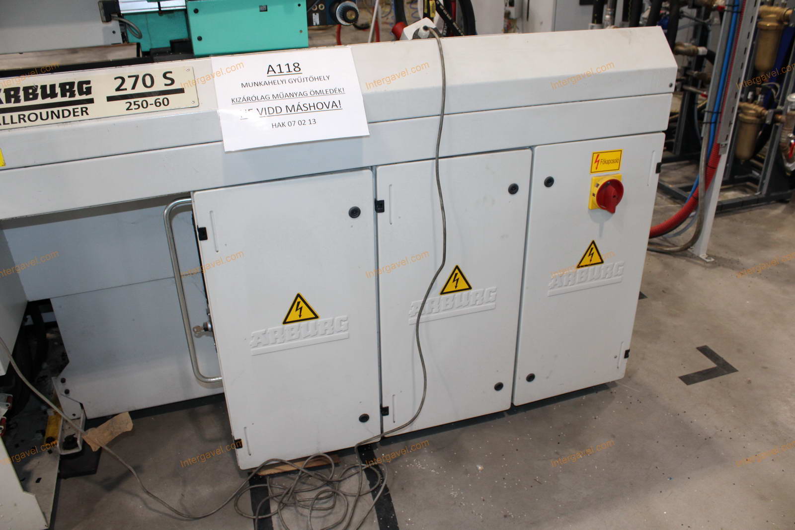 Fröccsöntő gép 14