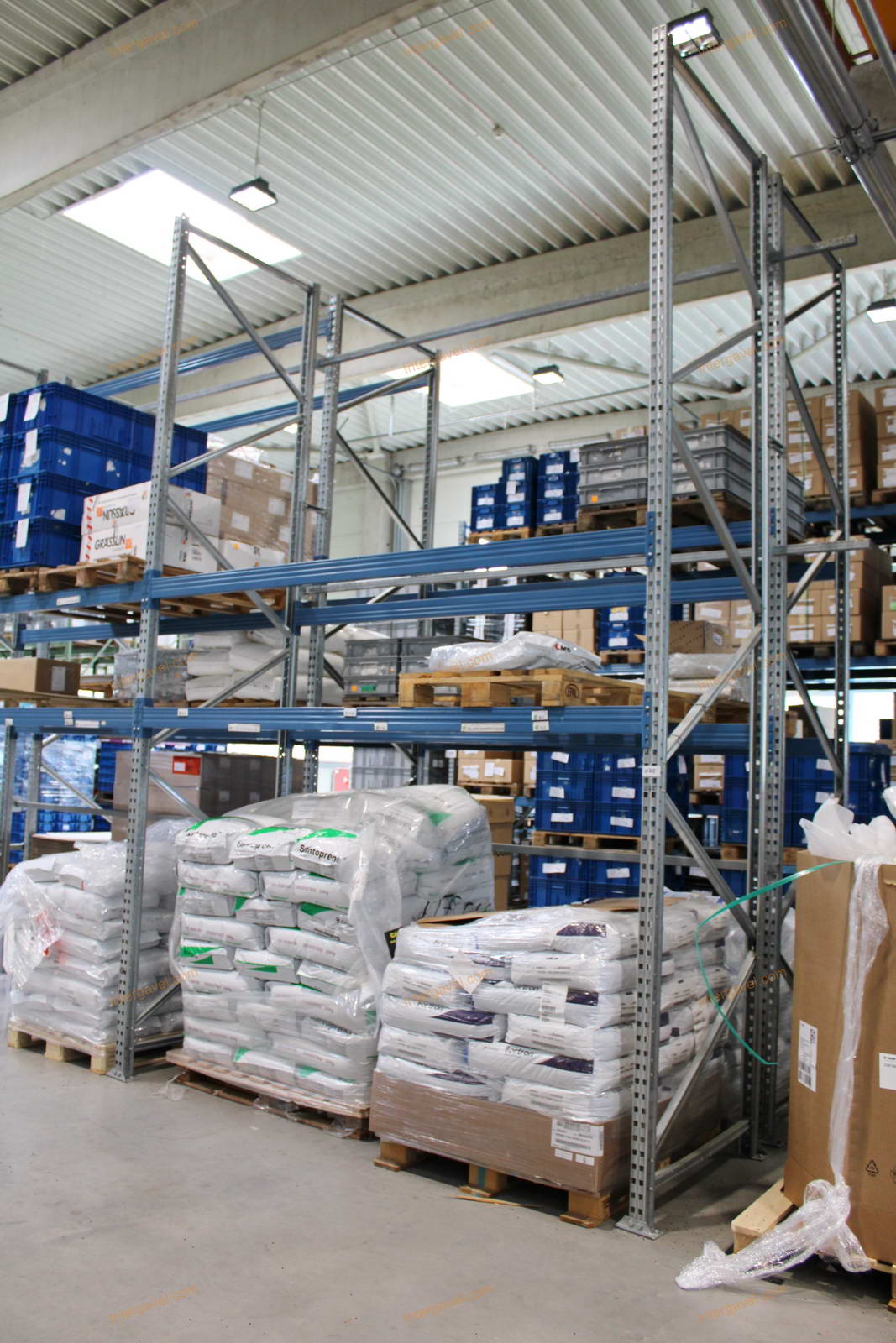 Raklapos állvány 17