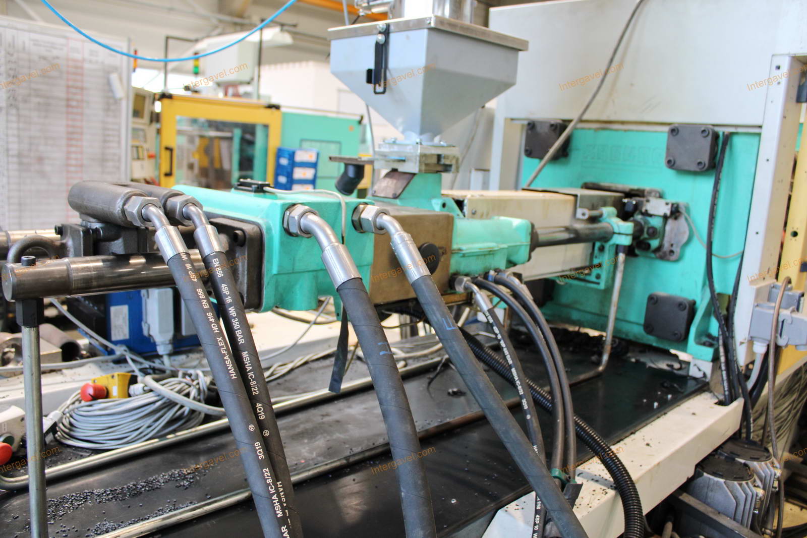 Fröccsöntő gép 11