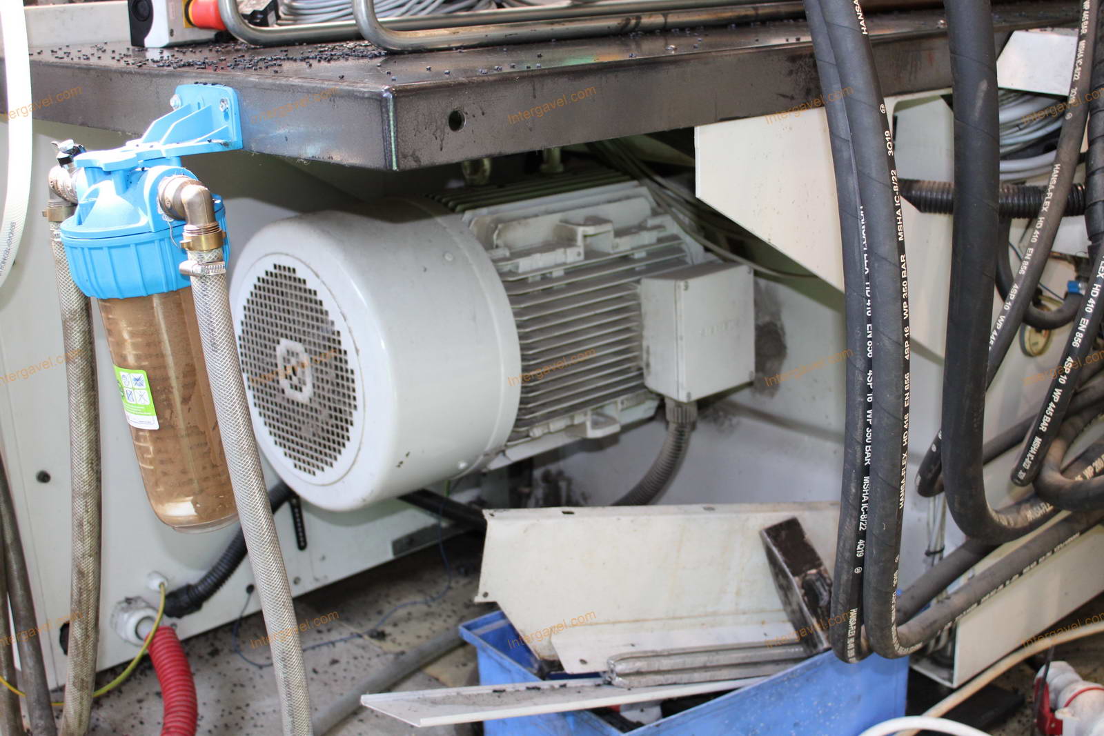 Fröccsöntő gép 17