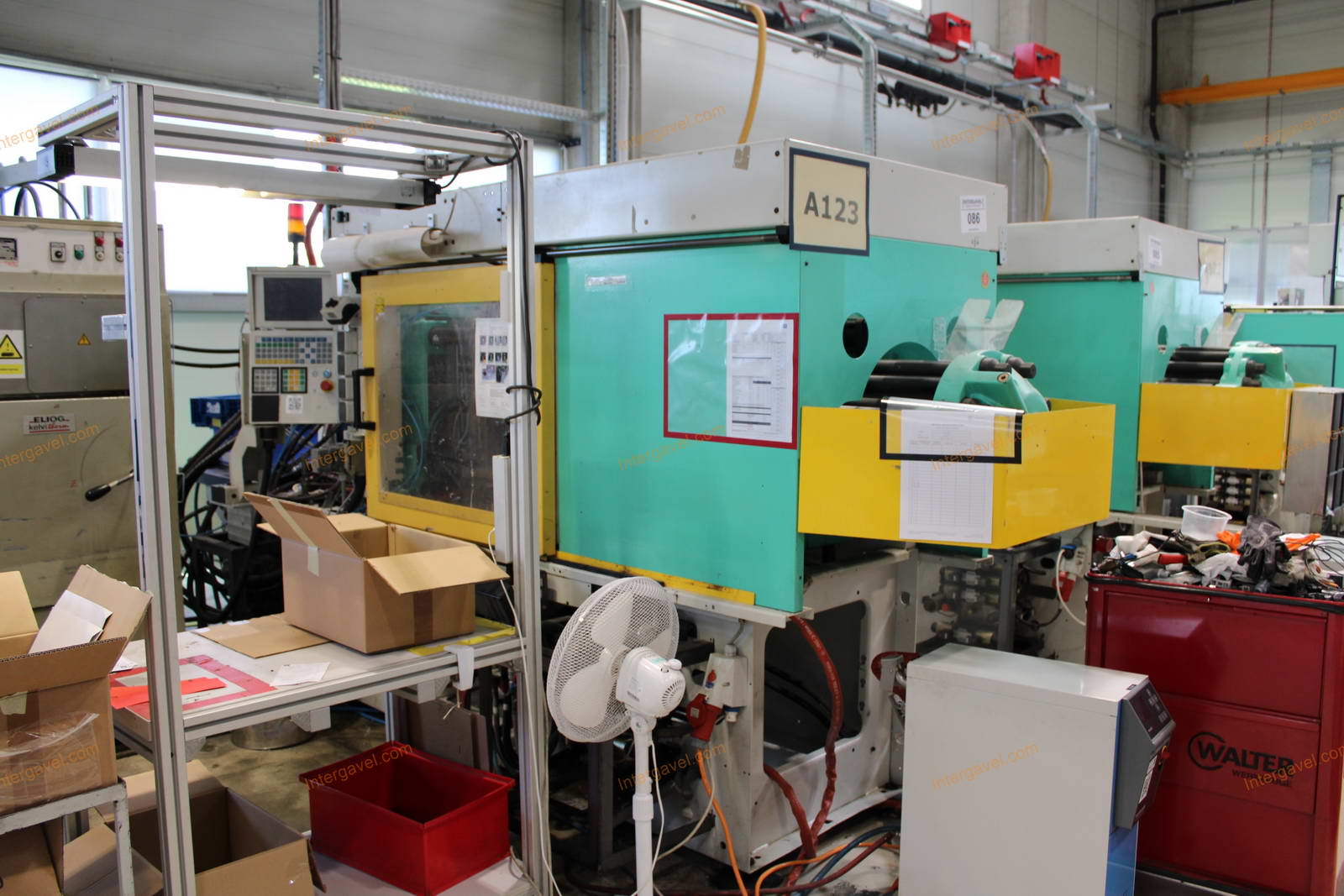 Fröccsöntő gép 4