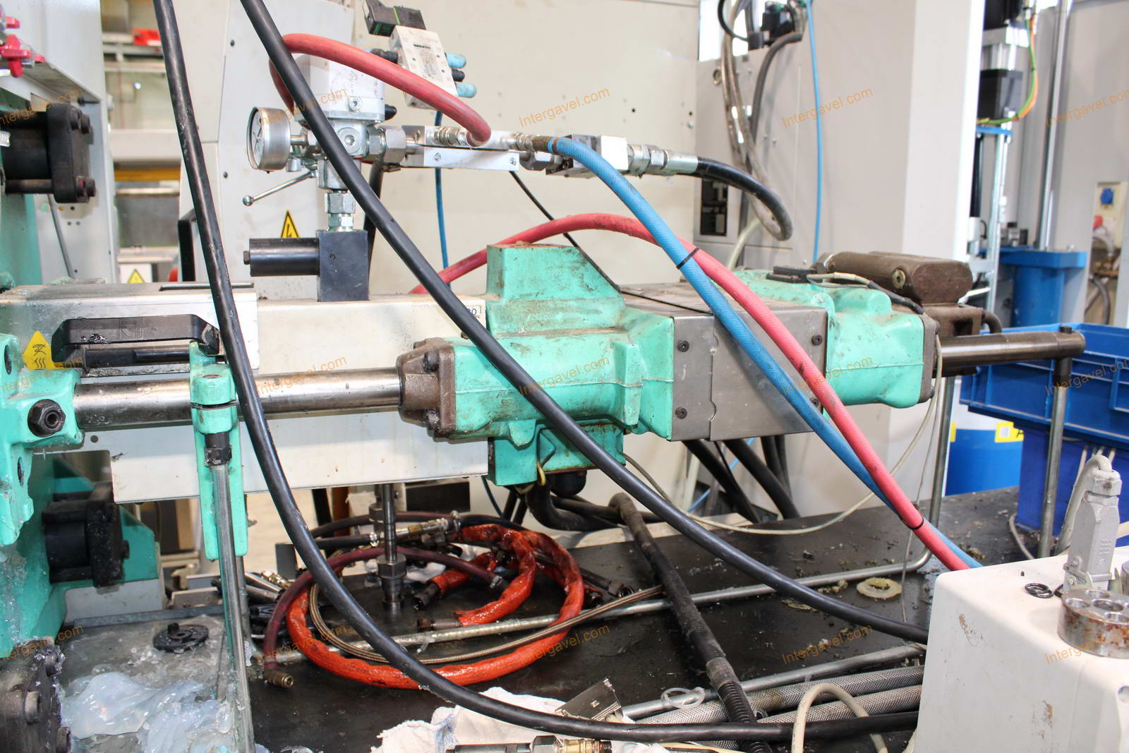 Fröccsöntő gép 9