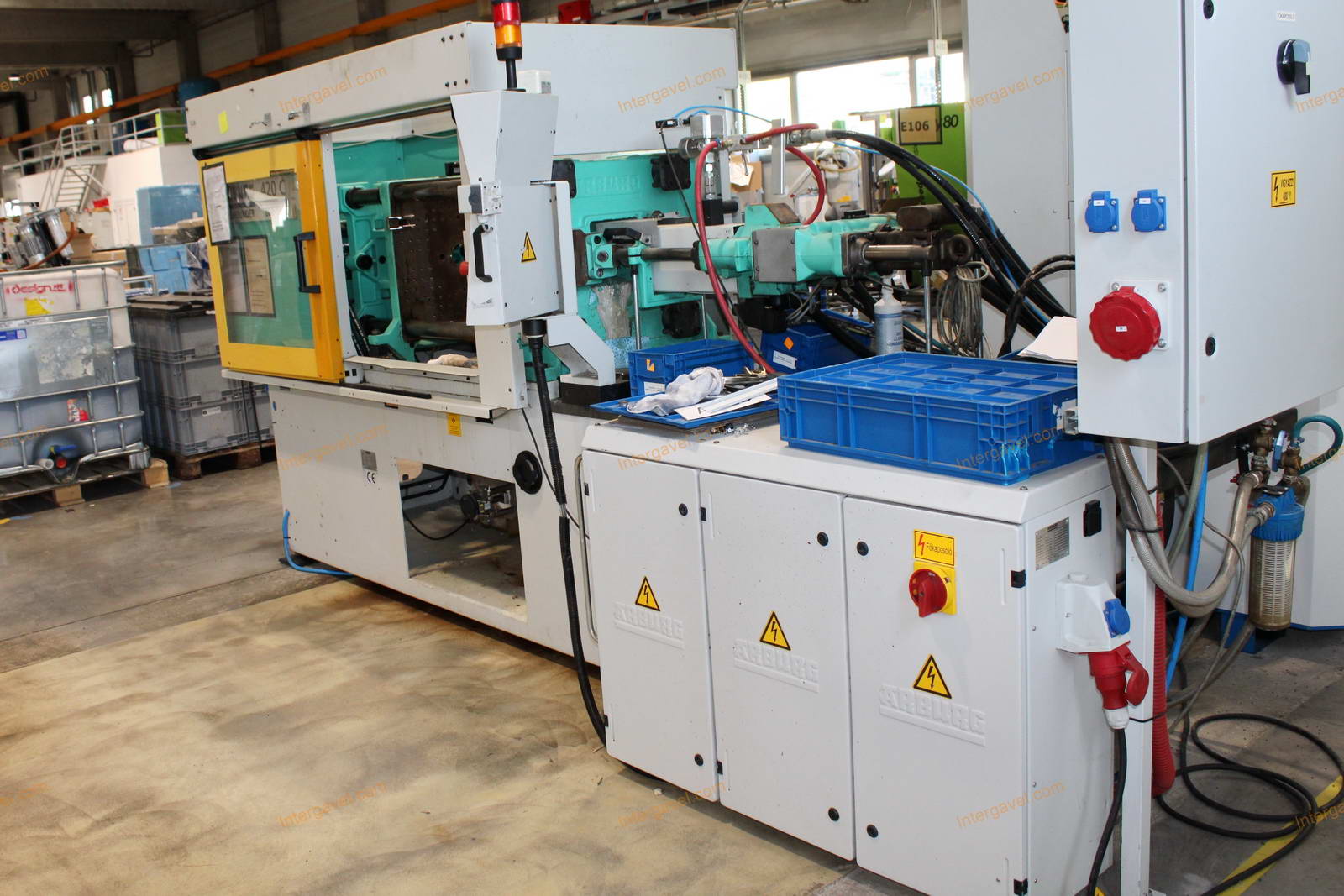 Fröccsöntő gép 3