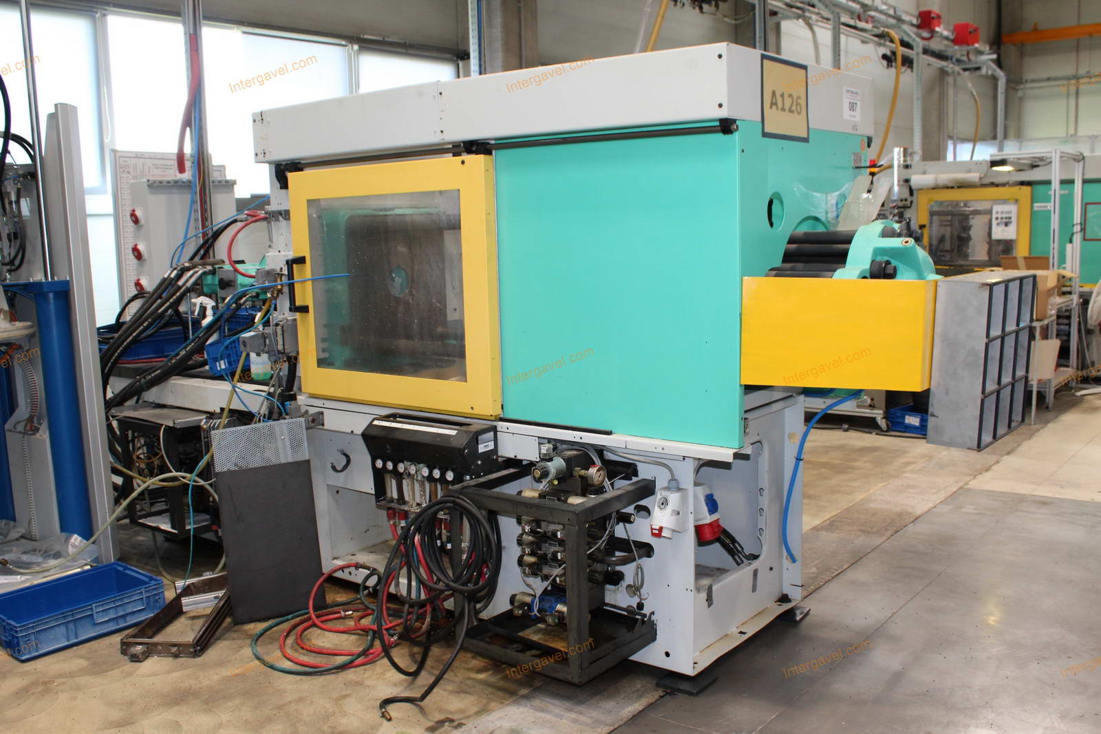 Fröccsöntő gép 4