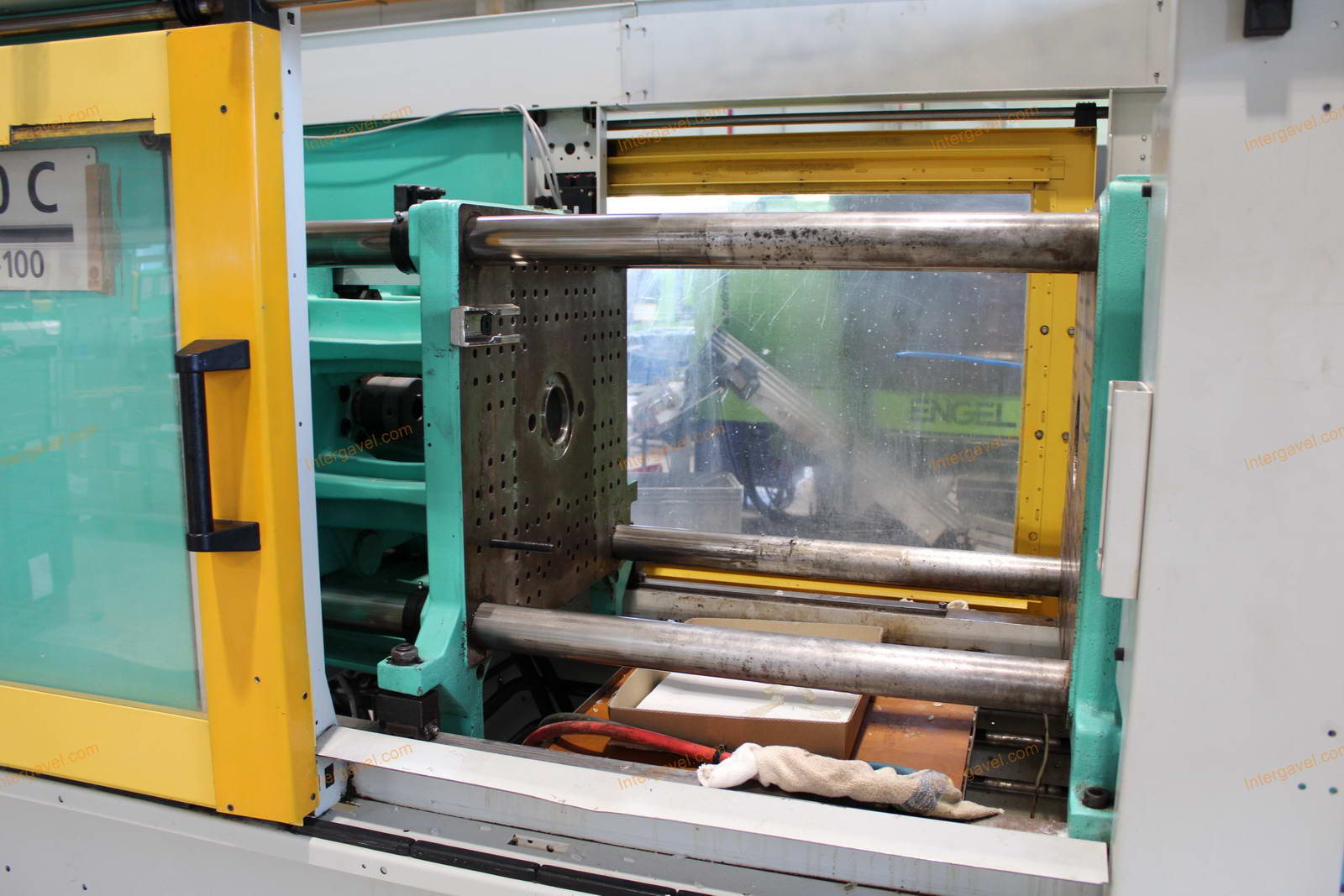 Fröccsöntő gép 6