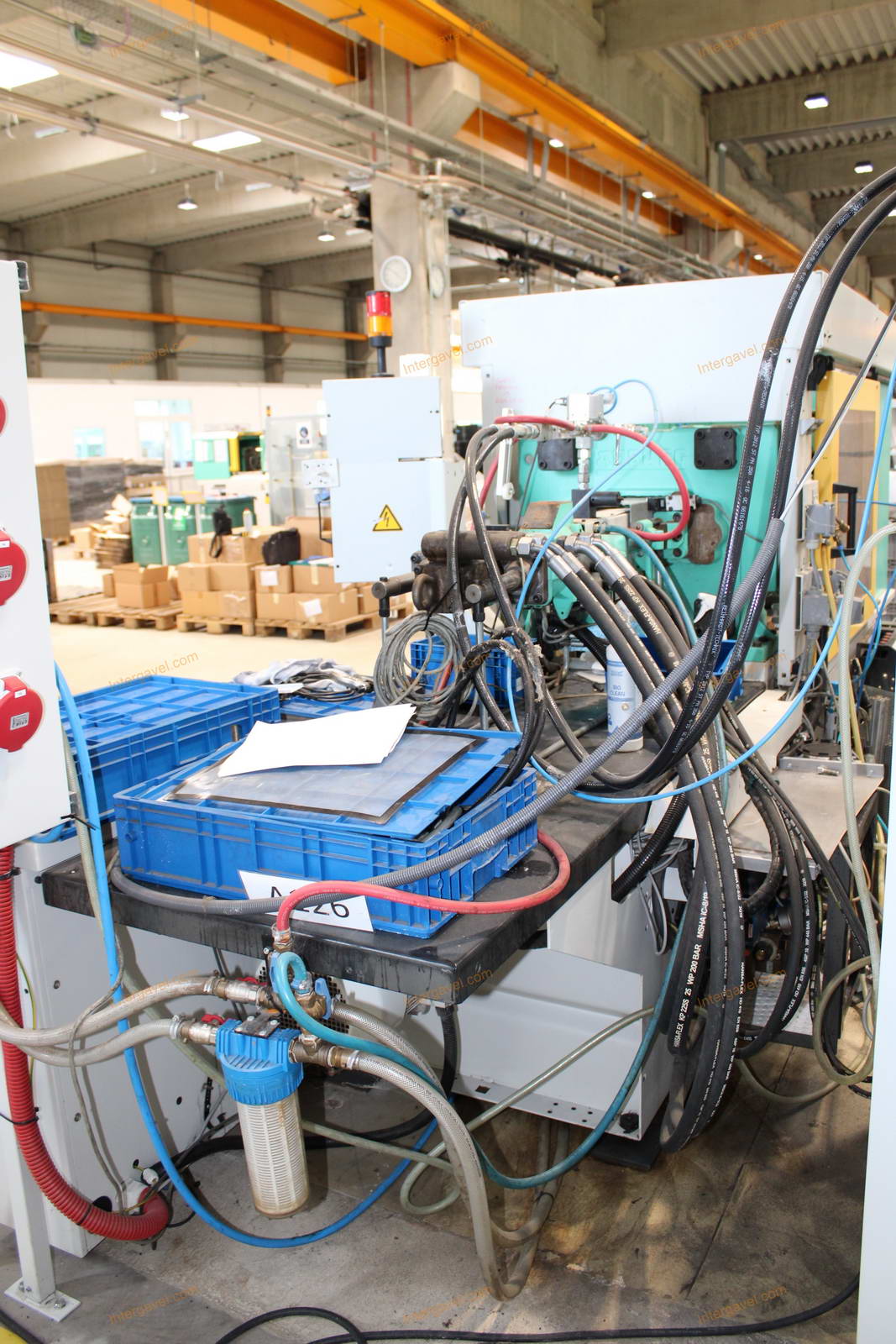 Fröccsöntő gép 16