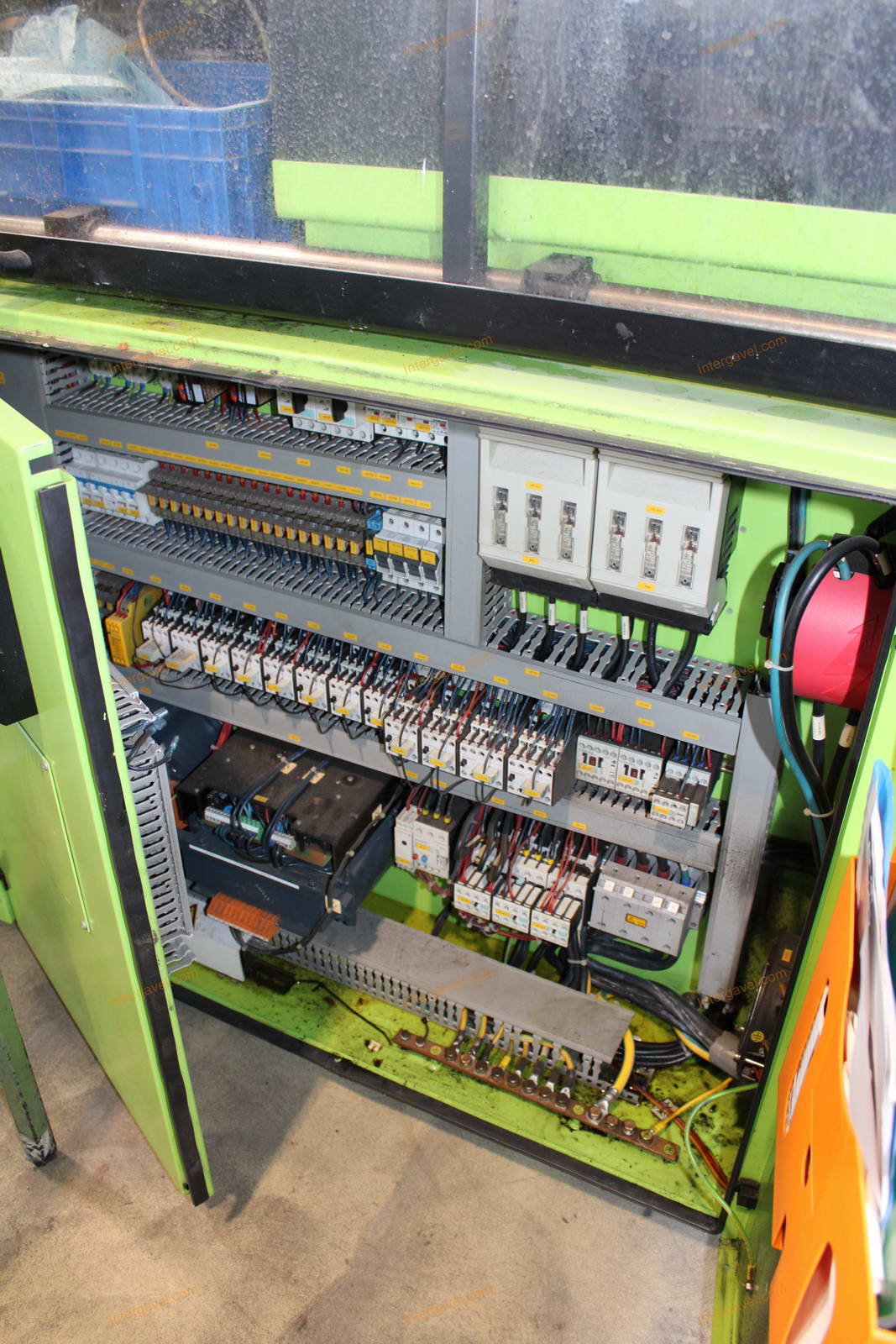 Fröccsöntő gép 11