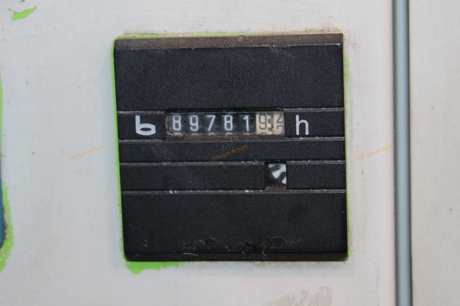 Fröccsöntő gép 8