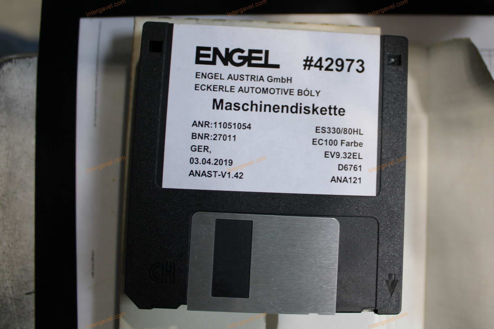 Fröccsöntő gép 12