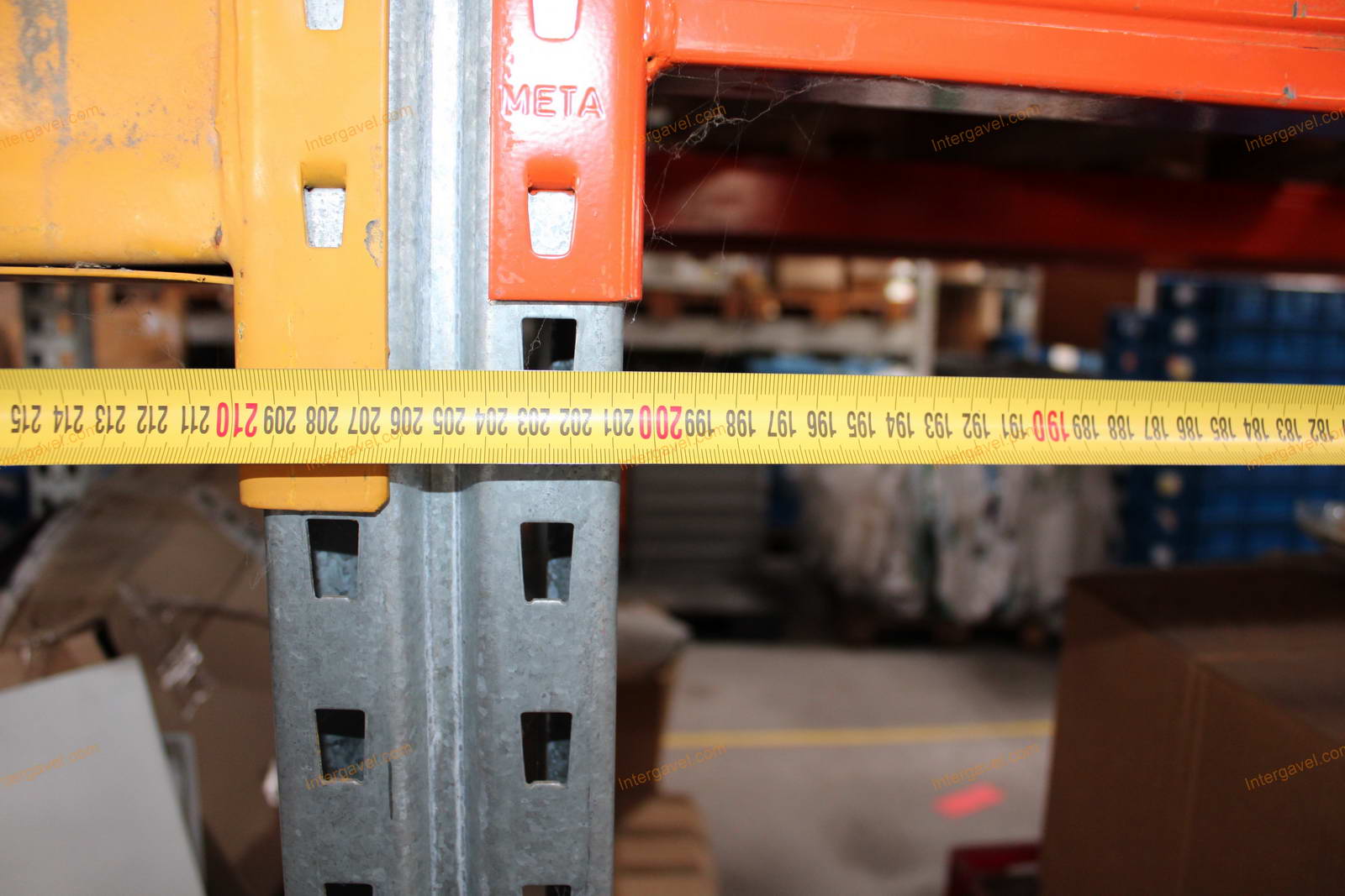 Raklapos állvány 13