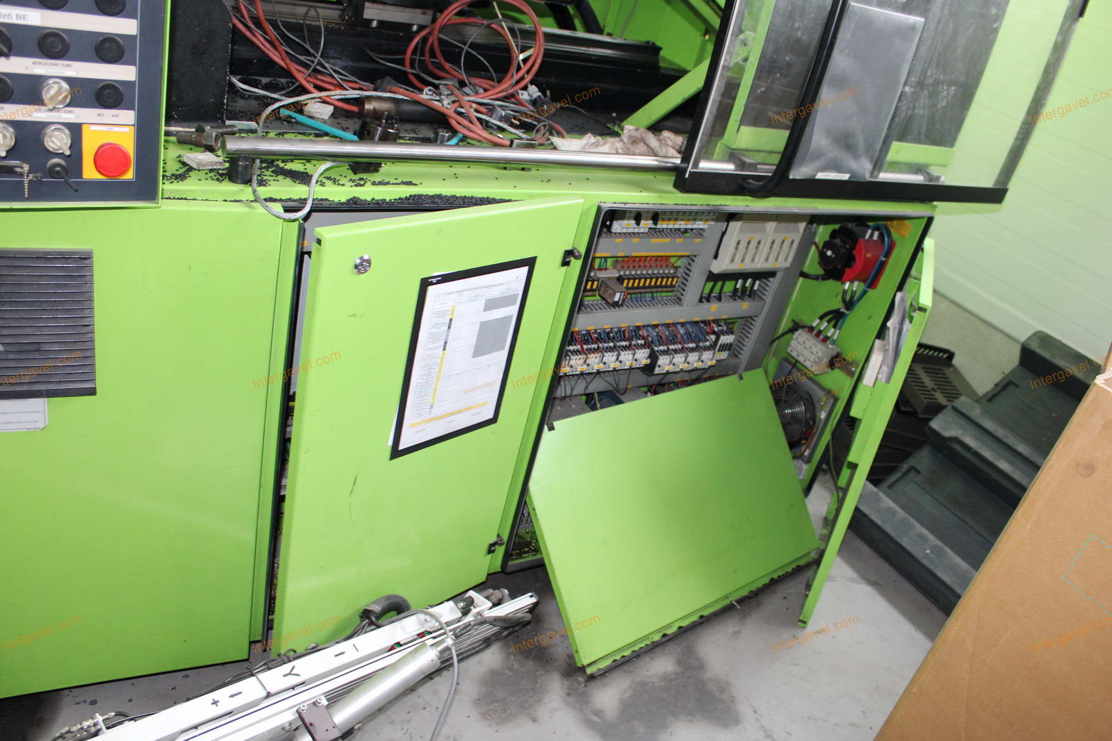 Fröccsöntő gép 8