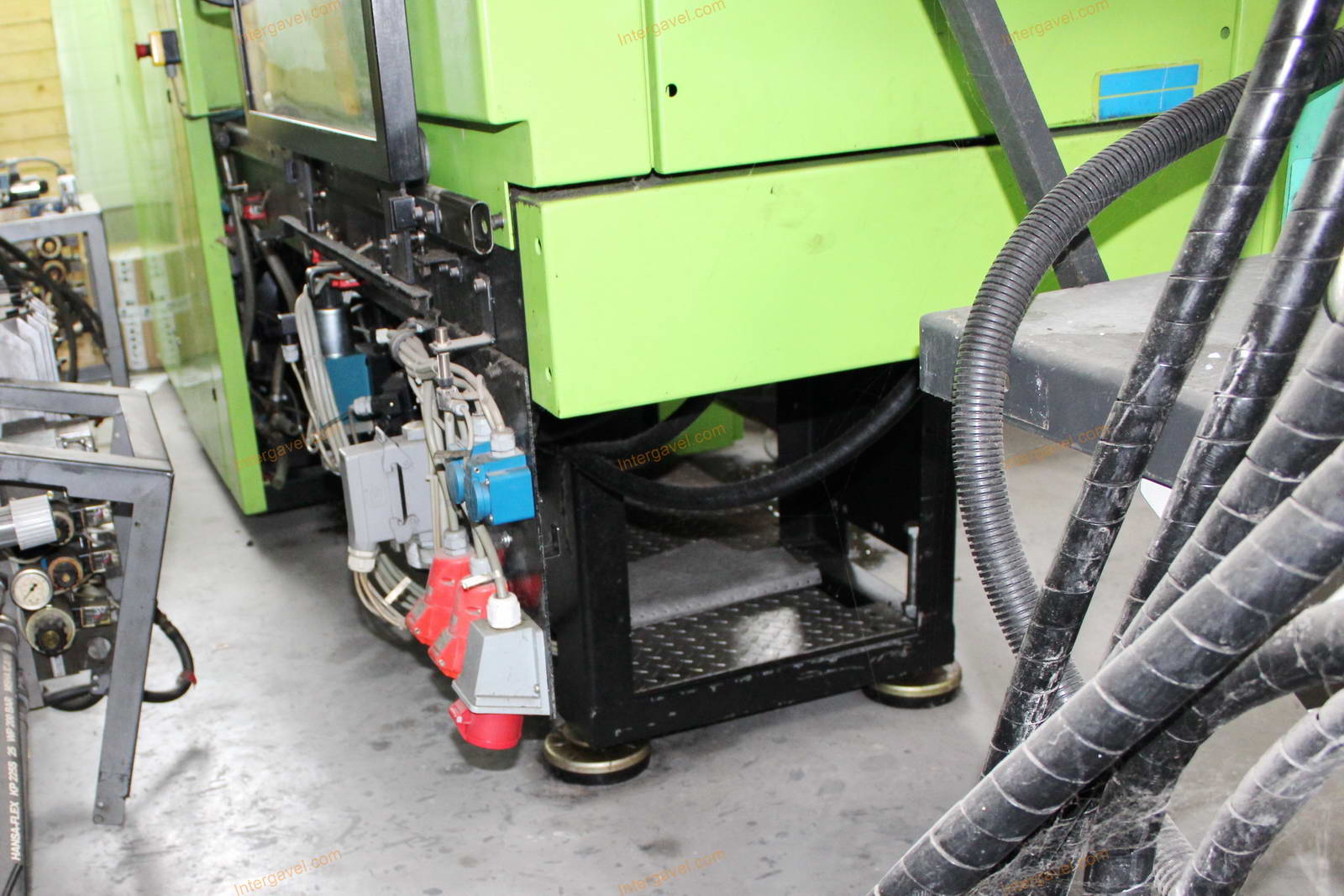 Fröccsöntő gép 10